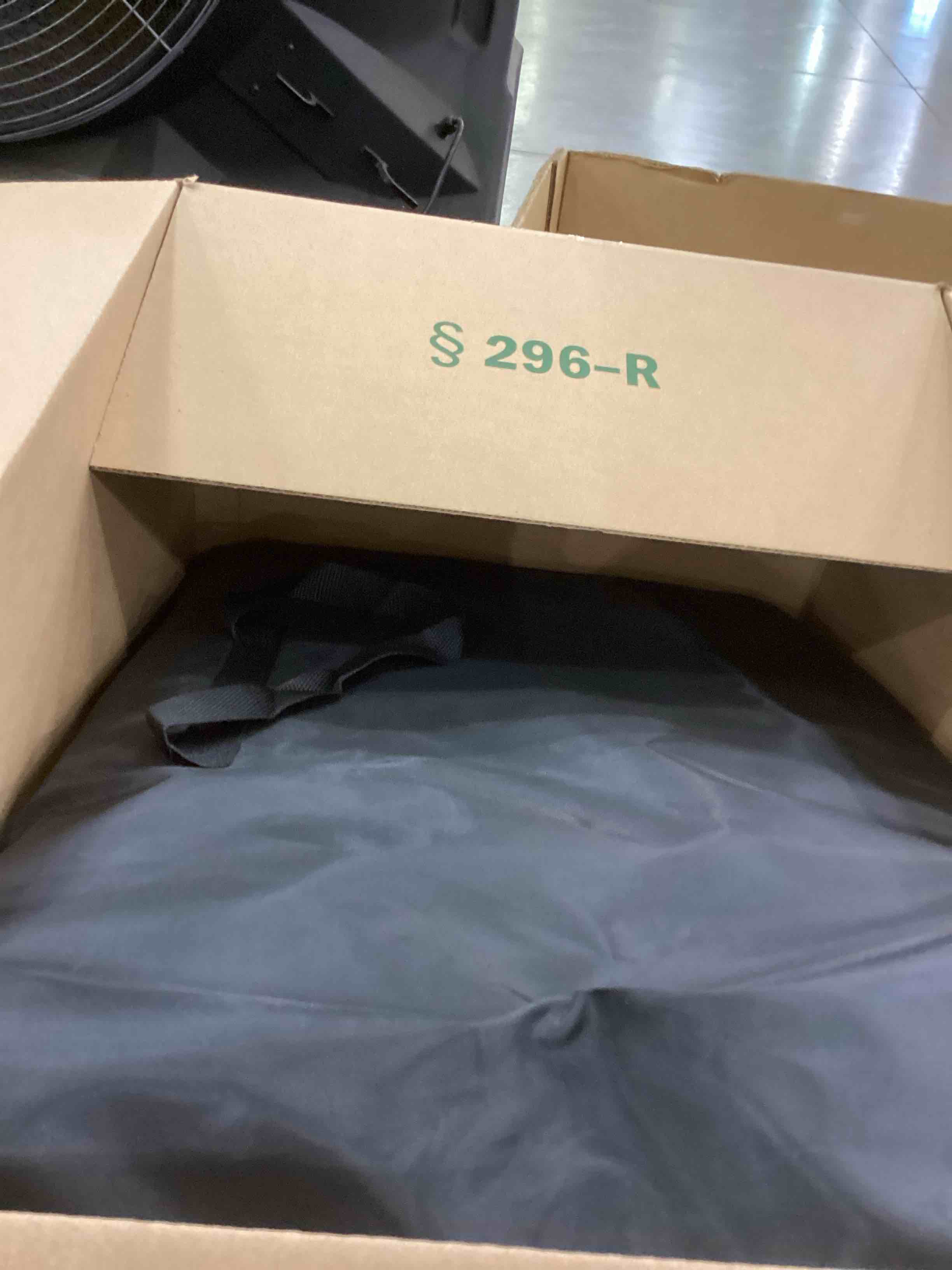 https://s3.amazonaws.com/lotting-images-prod/bidfta/TEA2345554_1752762508698.jpeg