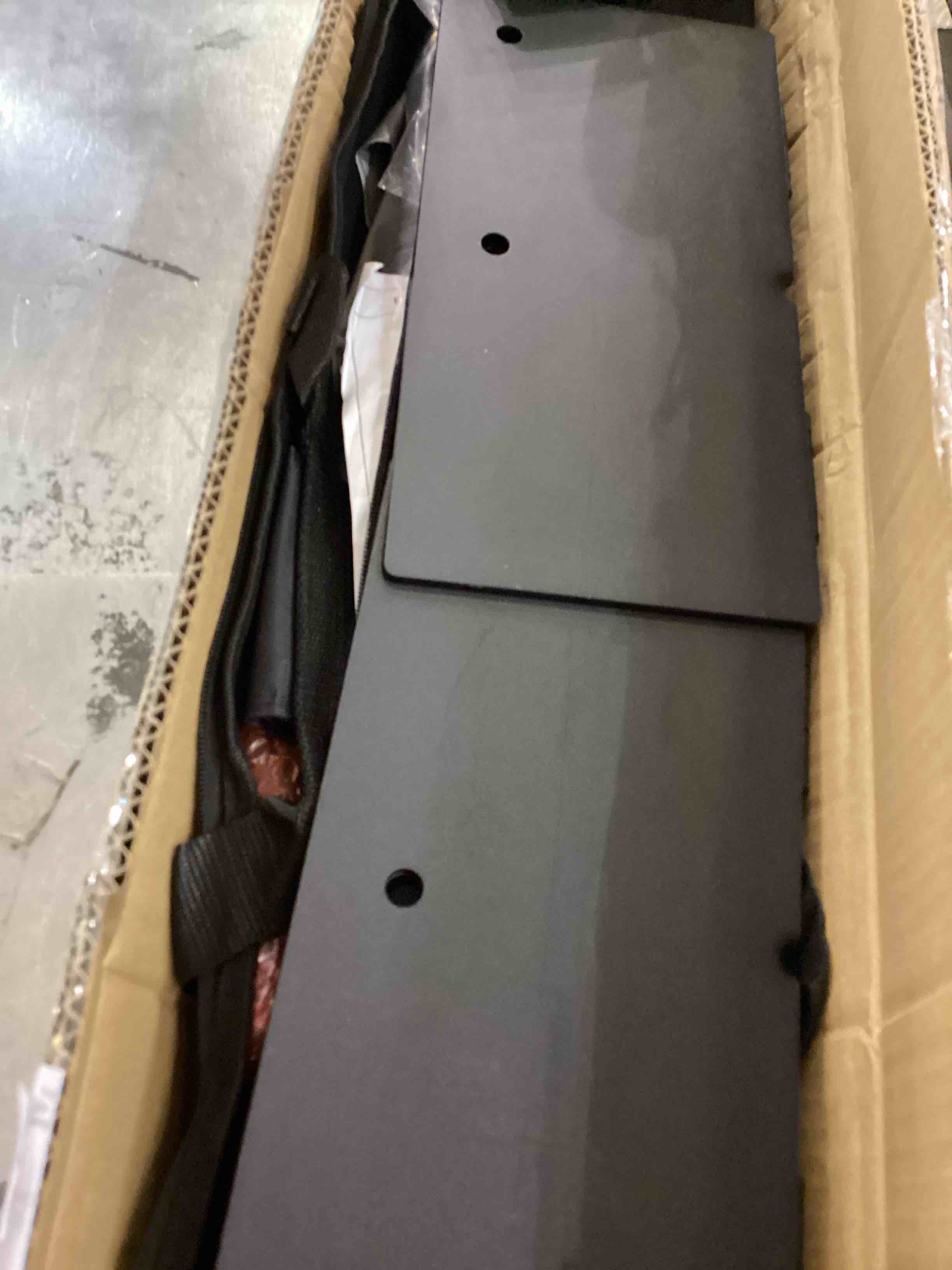 https://s3.amazonaws.com/lotting-images-prod/bidfta/TEA2345657_1752767163701.jpeg