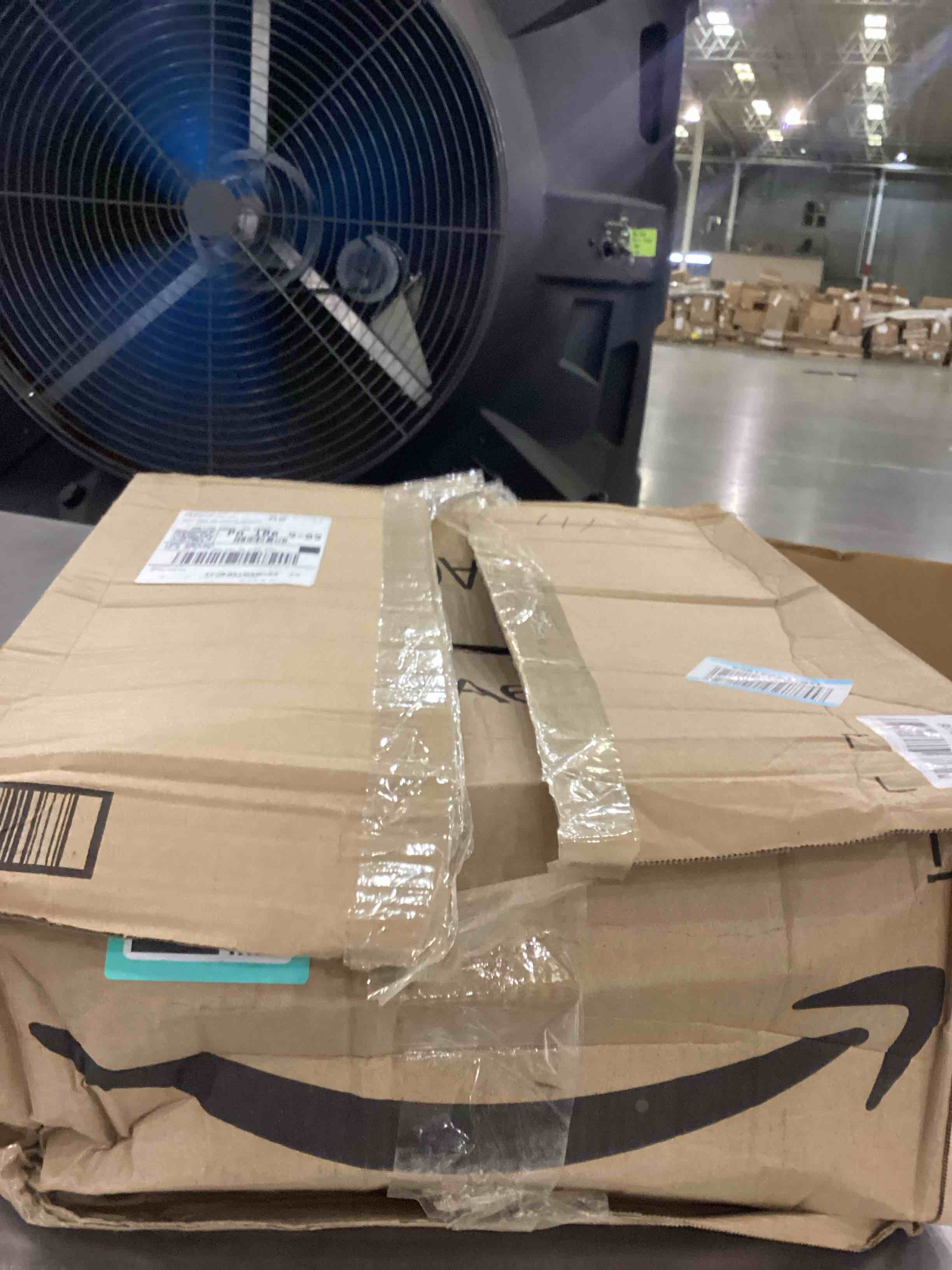https://s3.amazonaws.com/lotting-images-prod/bidfta/TEA2345791_1752772479207.jpeg