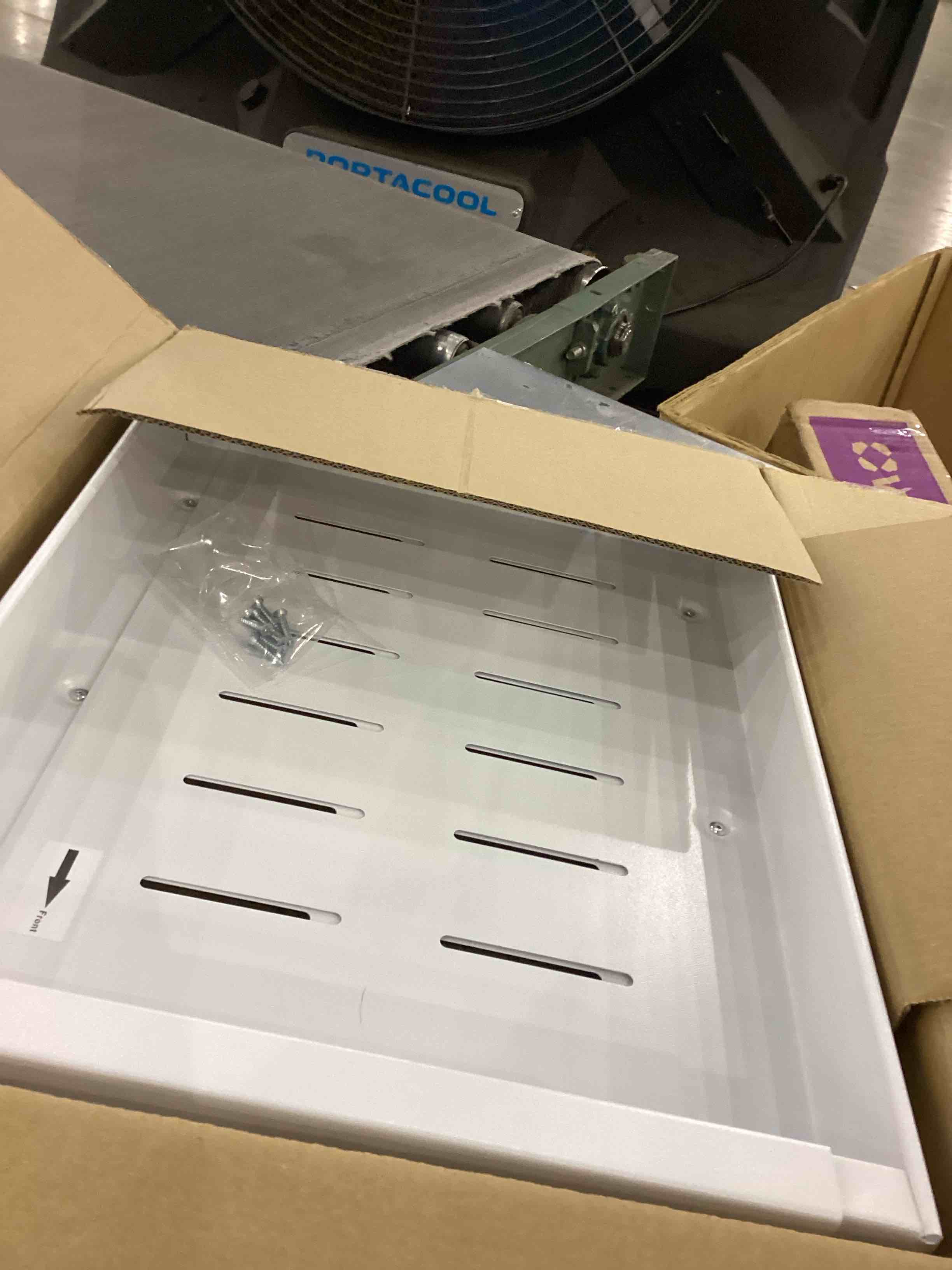 https://s3.amazonaws.com/lotting-images-prod/bidfta/TEA2345916_1752839935408.jpeg