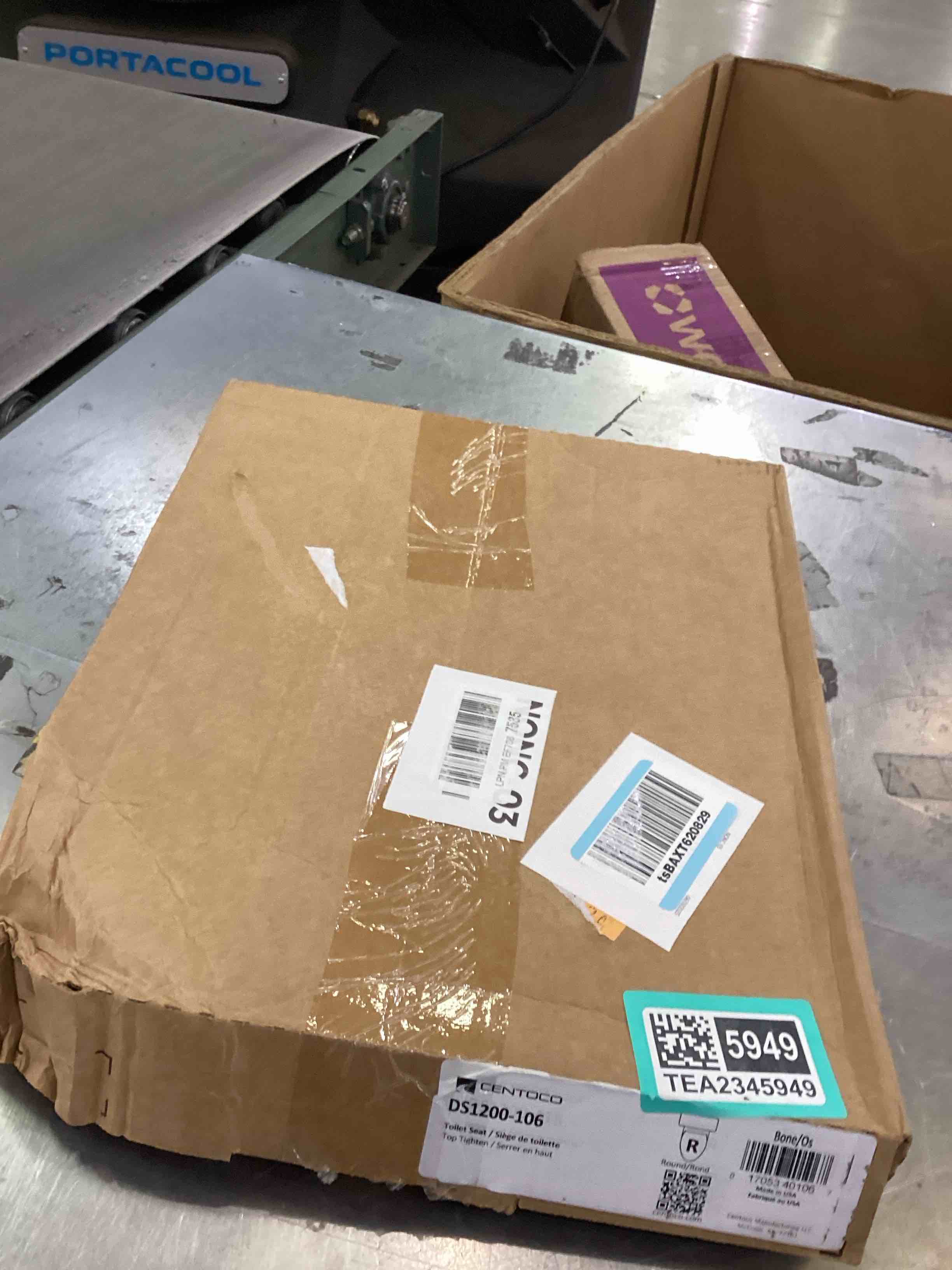 https://s3.amazonaws.com/lotting-images-prod/bidfta/TEA2345949_1752854231510.jpeg