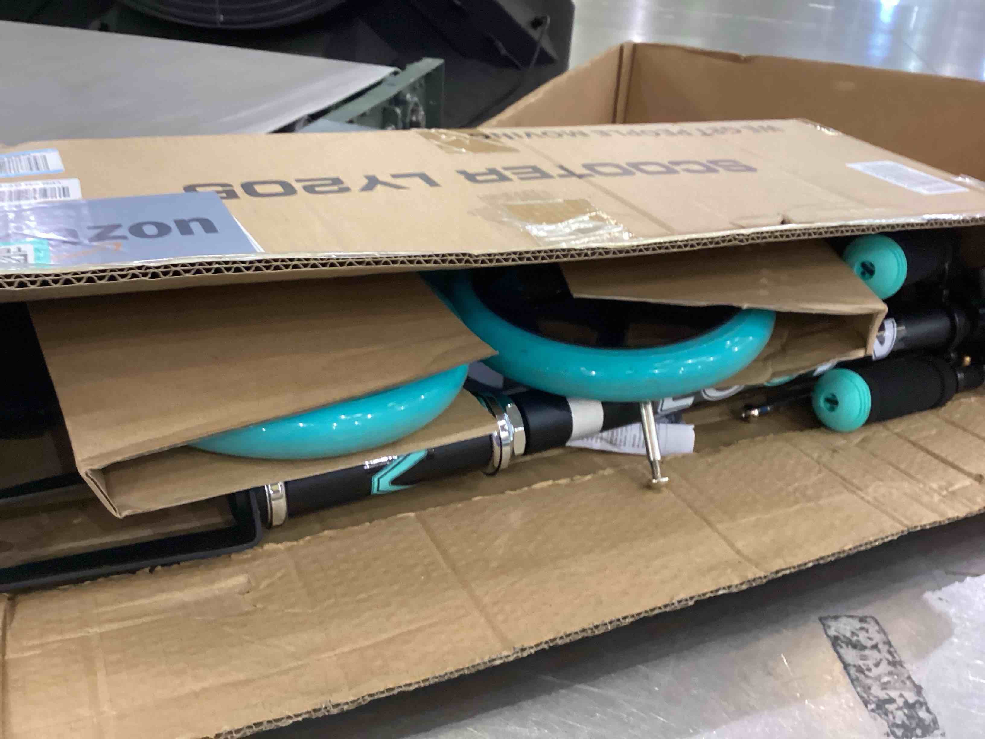 https://s3.amazonaws.com/lotting-images-prod/bidfta/TEA2346124_1752849481064.jpeg