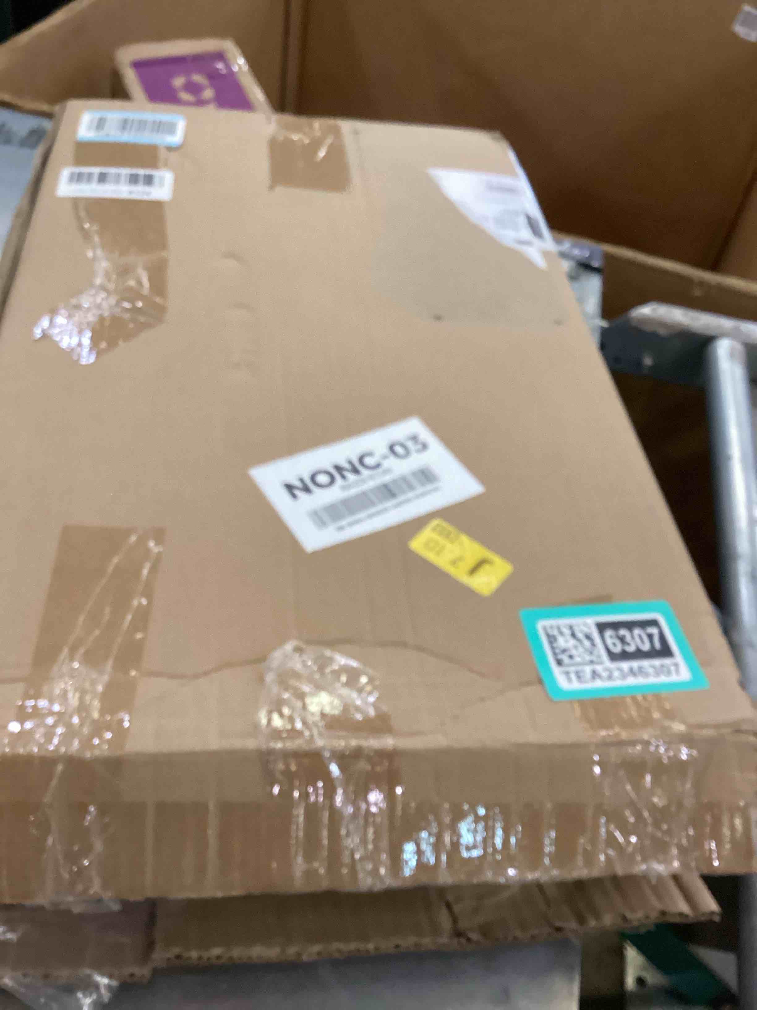 https://s3.amazonaws.com/lotting-images-prod/bidfta/TEA2346307_1752866365826.jpeg