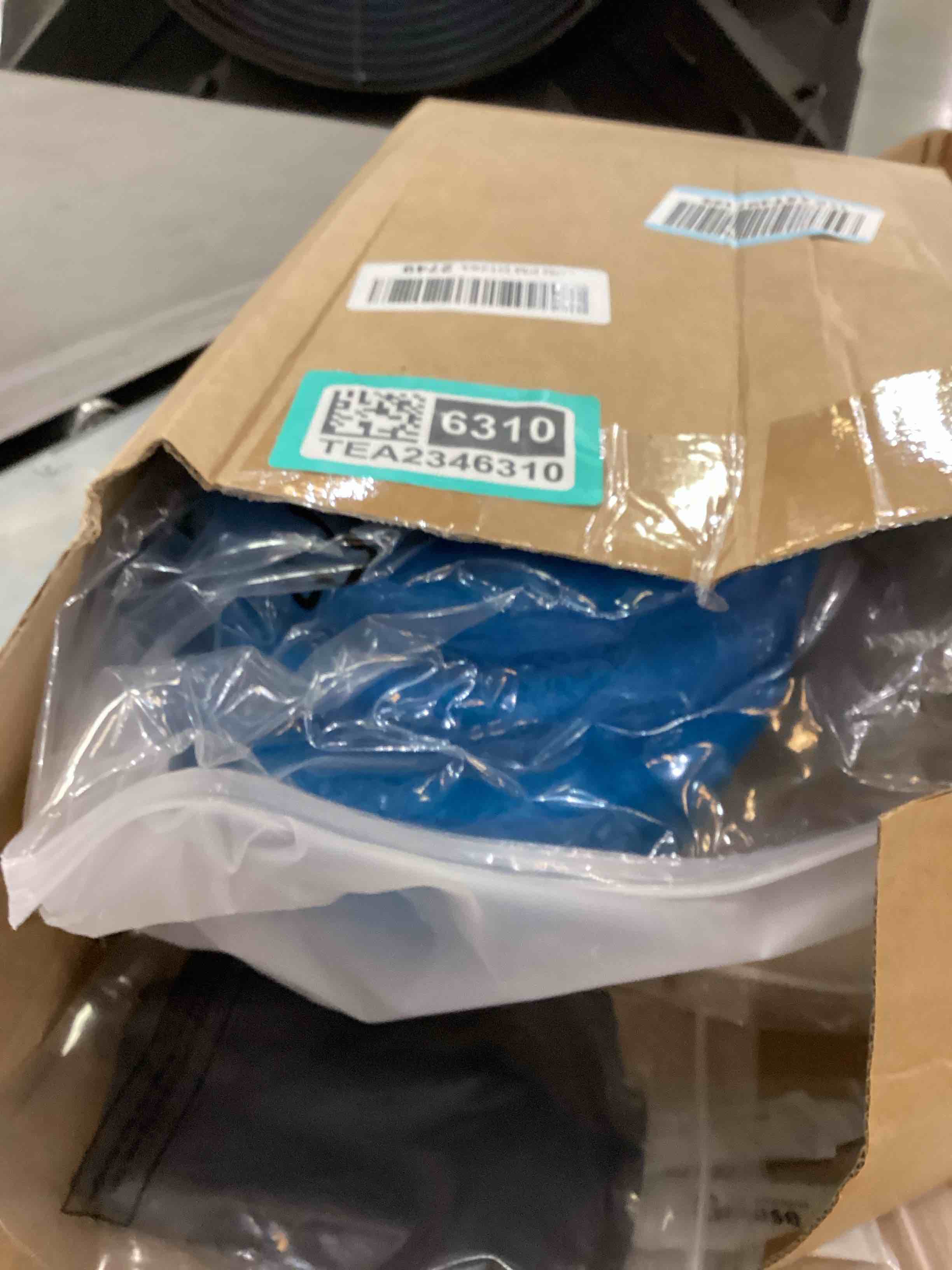 https://s3.amazonaws.com/lotting-images-prod/bidfta/TEA2346310_1752865748460.jpeg