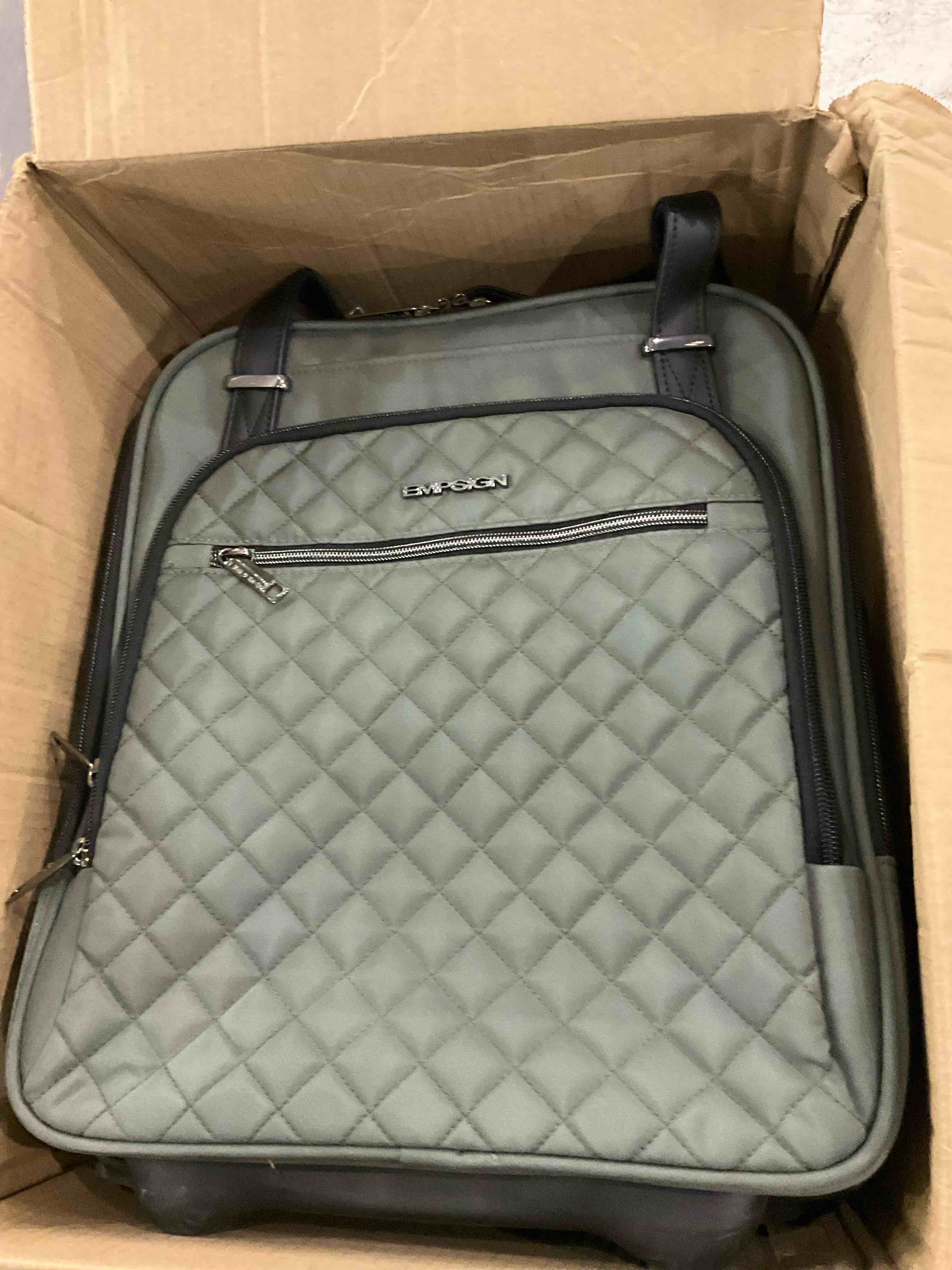 https://s3.amazonaws.com/lotting-images-prod/bidfta/TEA2347006_1750942288736.jpeg