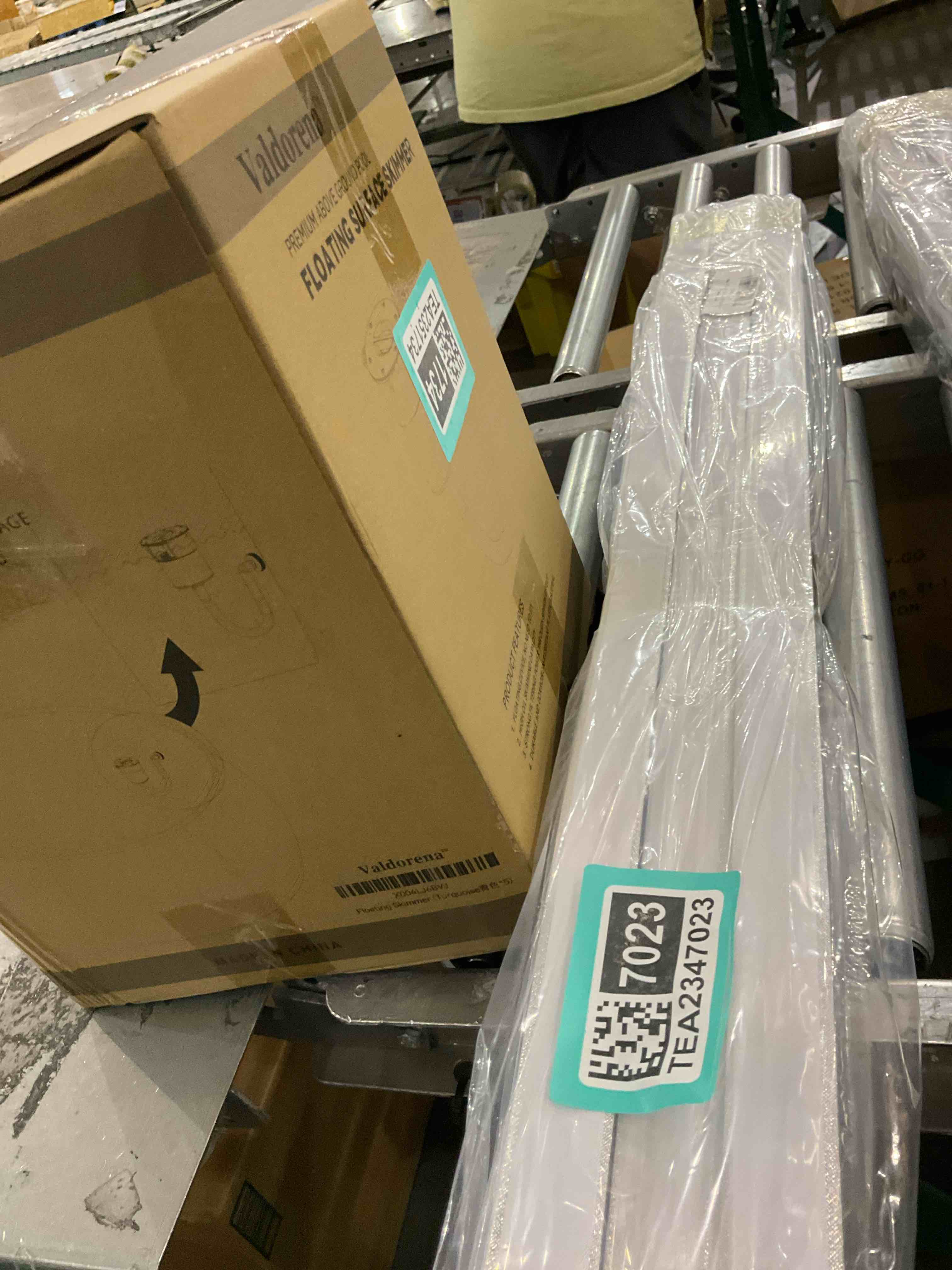 https://s3.amazonaws.com/lotting-images-prod/bidfta/TEA2347024_1750944533154.jpeg