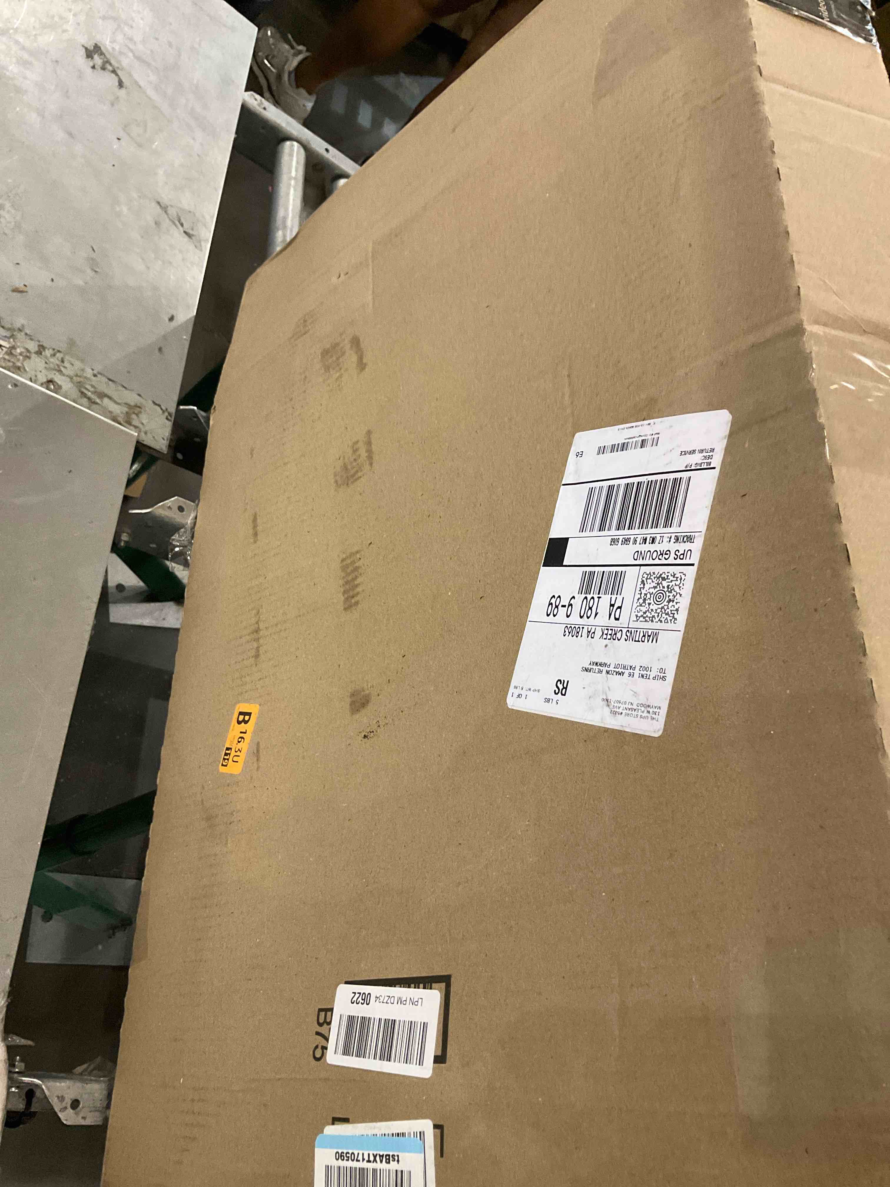 https://s3.amazonaws.com/lotting-images-prod/bidfta/TEA2347110_1750951987394.jpeg
