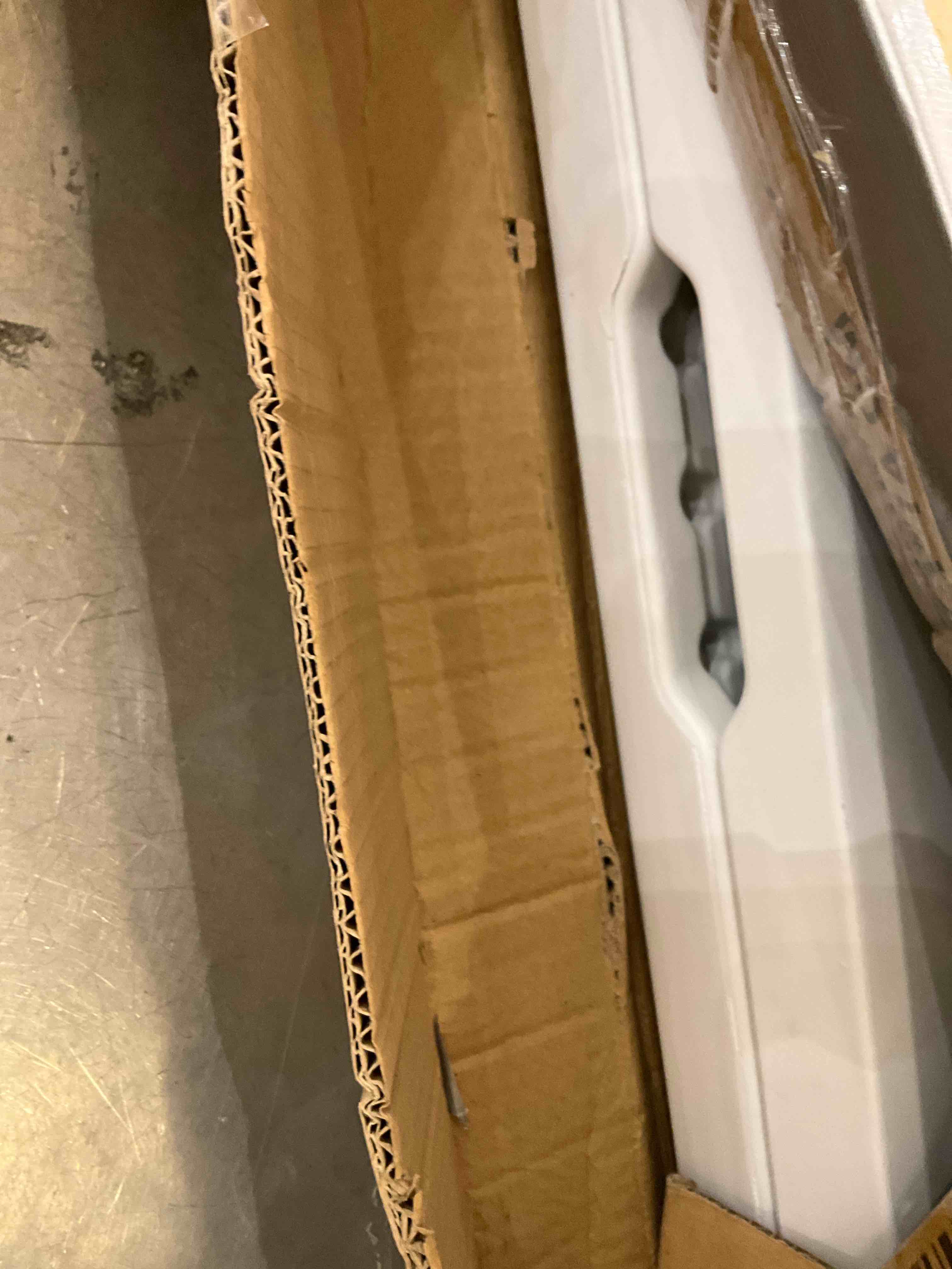 https://s3.amazonaws.com/lotting-images-prod/bidfta/TEA2347156_1750957728073.jpeg