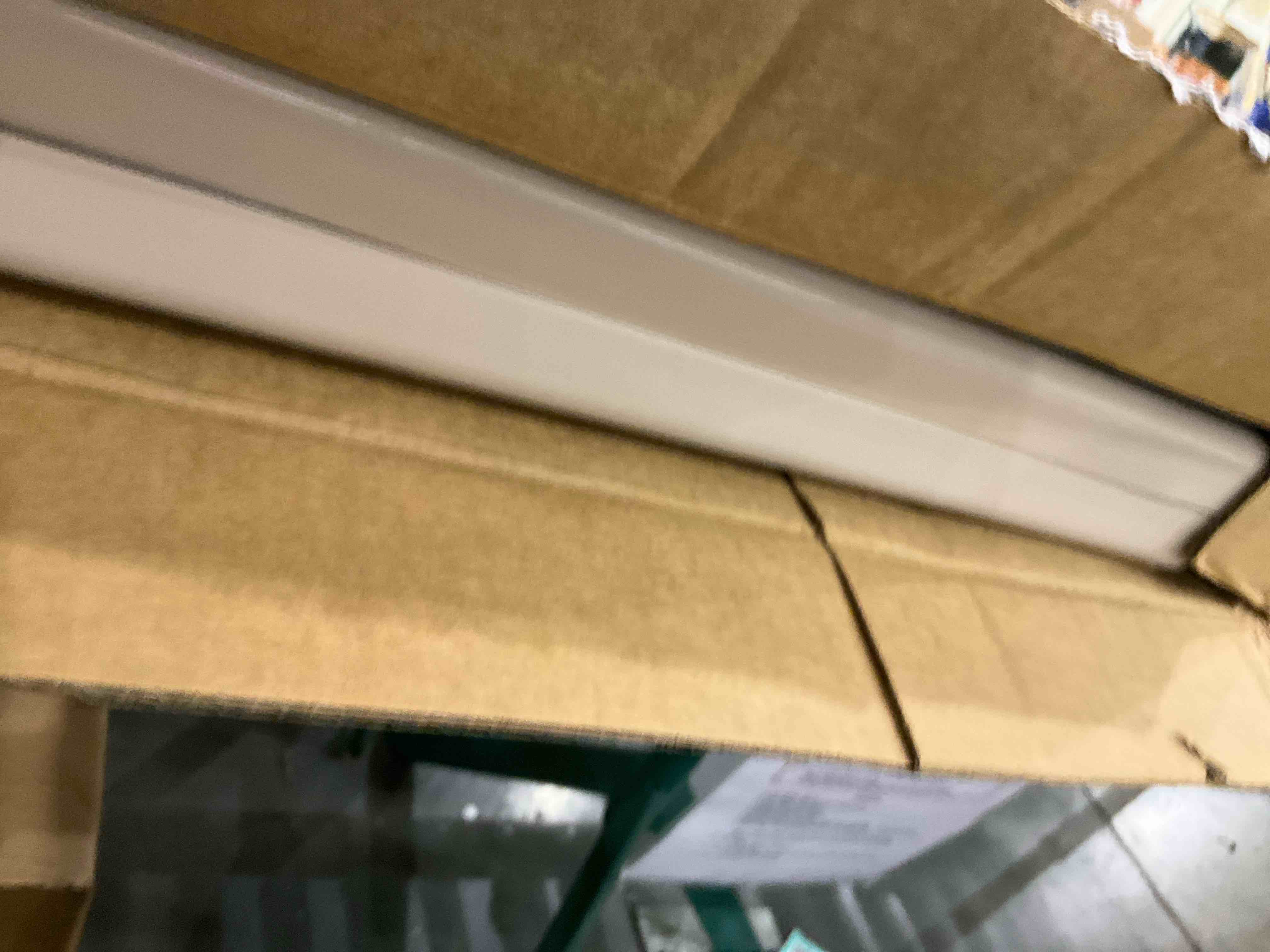 https://s3.amazonaws.com/lotting-images-prod/bidfta/TEA2348041_1751389403615.jpeg