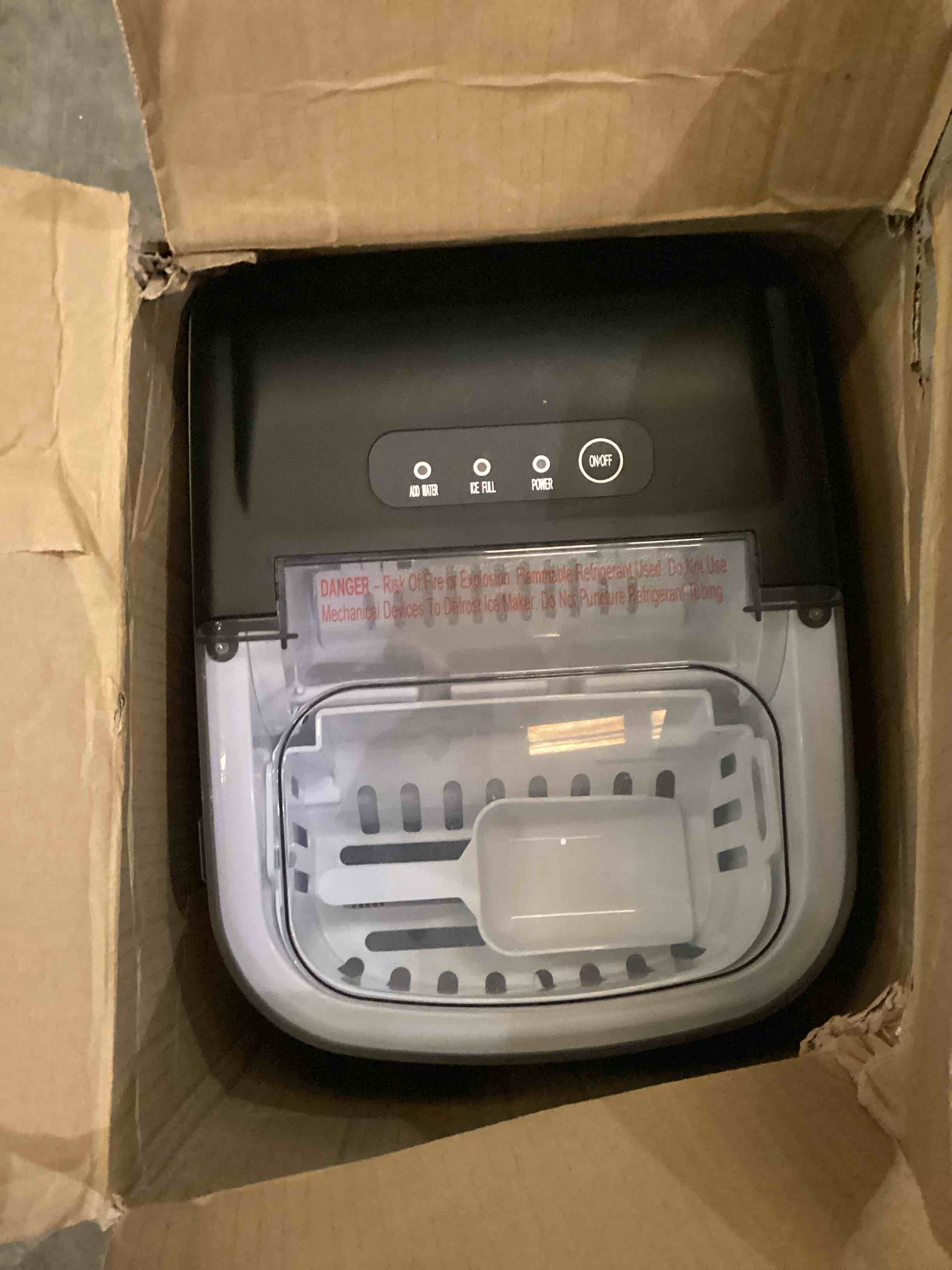 https://s3.amazonaws.com/lotting-images-prod/bidfta/TEA2349624_1753800098913.jpeg