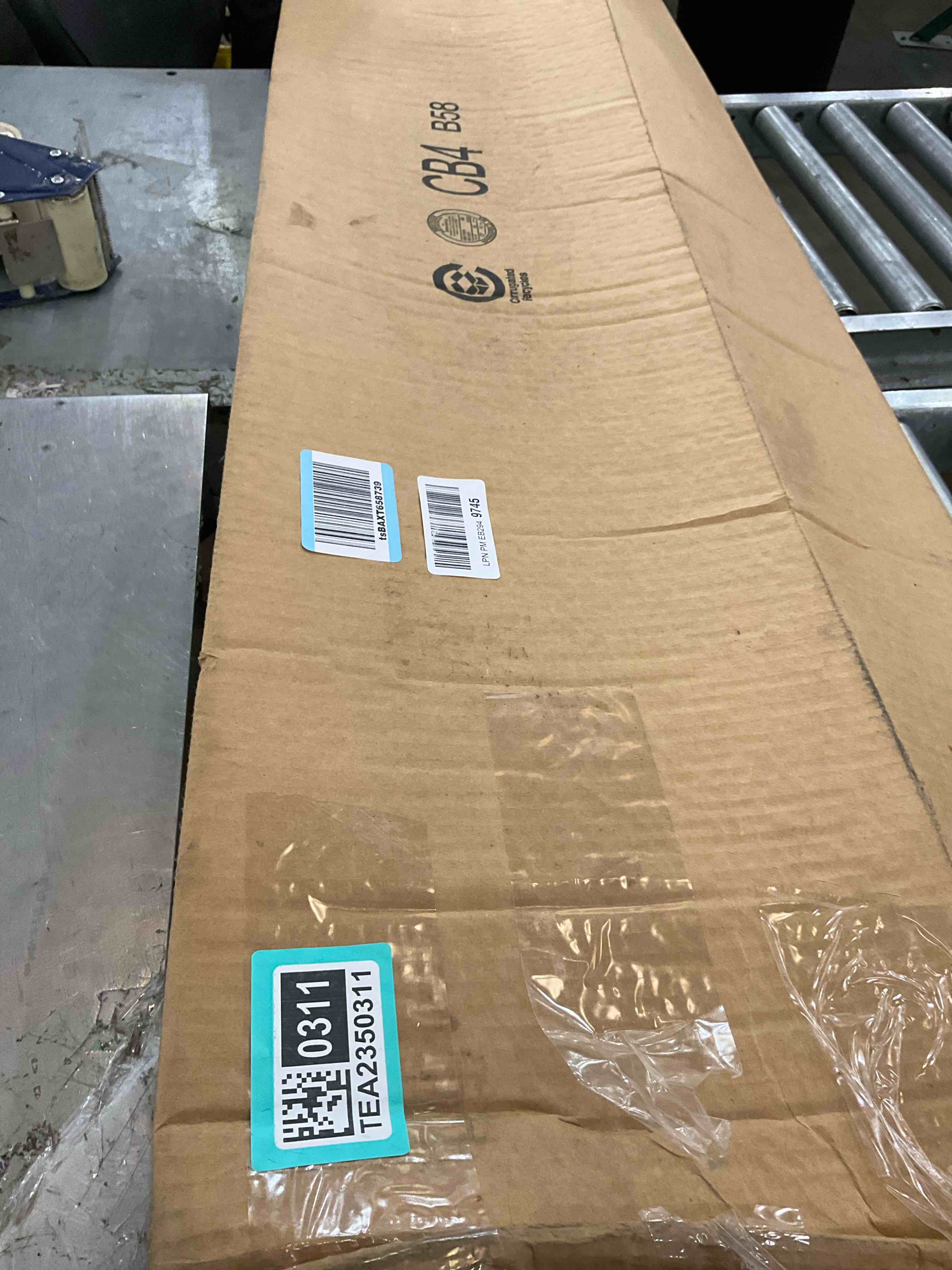 https://s3.amazonaws.com/lotting-images-prod/bidfta/TEA2350311_1750869986663.jpeg