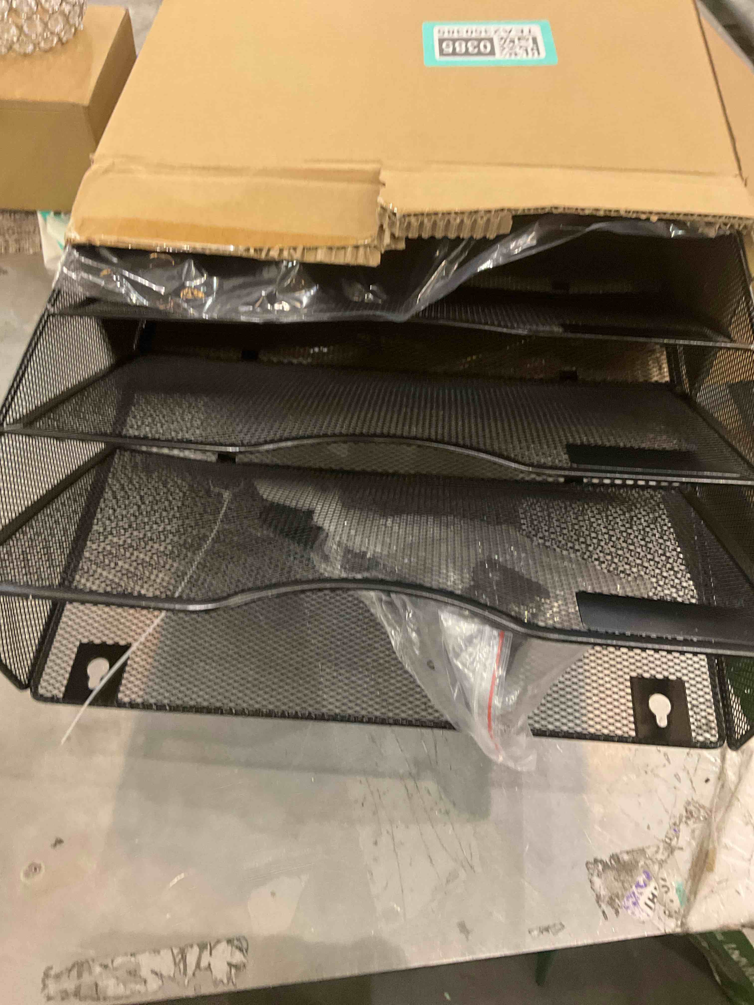 https://s3.amazonaws.com/lotting-images-prod/bidfta/TEA2350385_1750686043778.jpeg