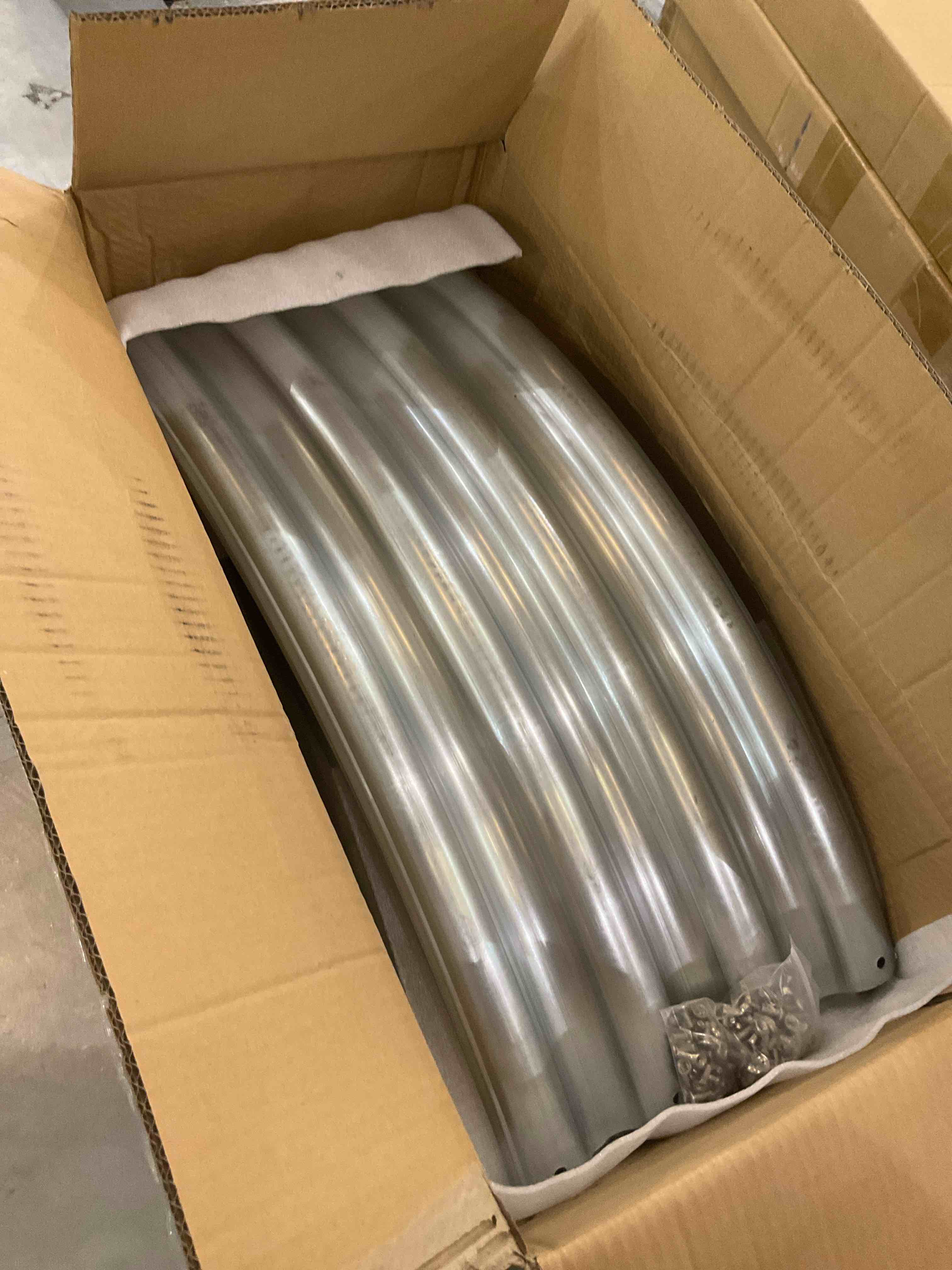 https://s3.amazonaws.com/lotting-images-prod/bidfta/TEA2350604_1750691751731.jpeg