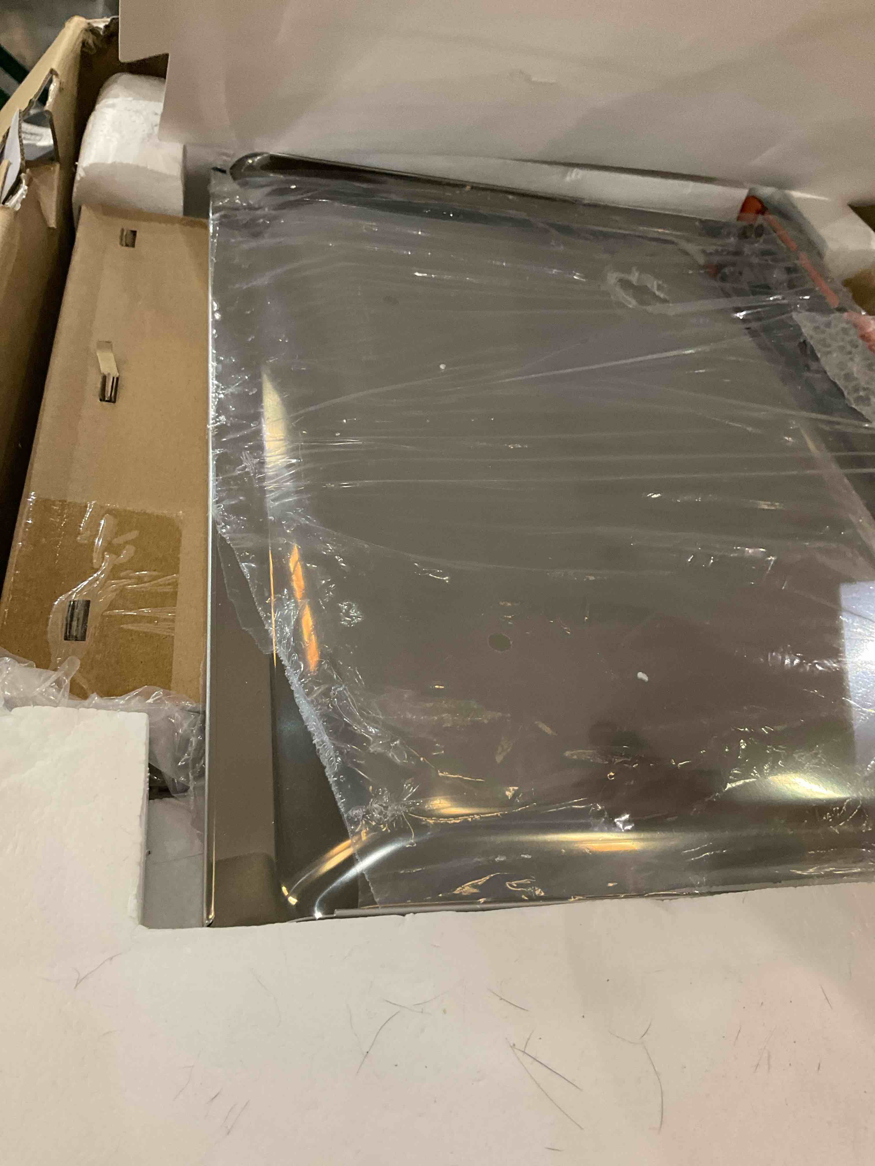 https://s3.amazonaws.com/lotting-images-prod/bidfta/TEA2350927_1750774731733.jpeg