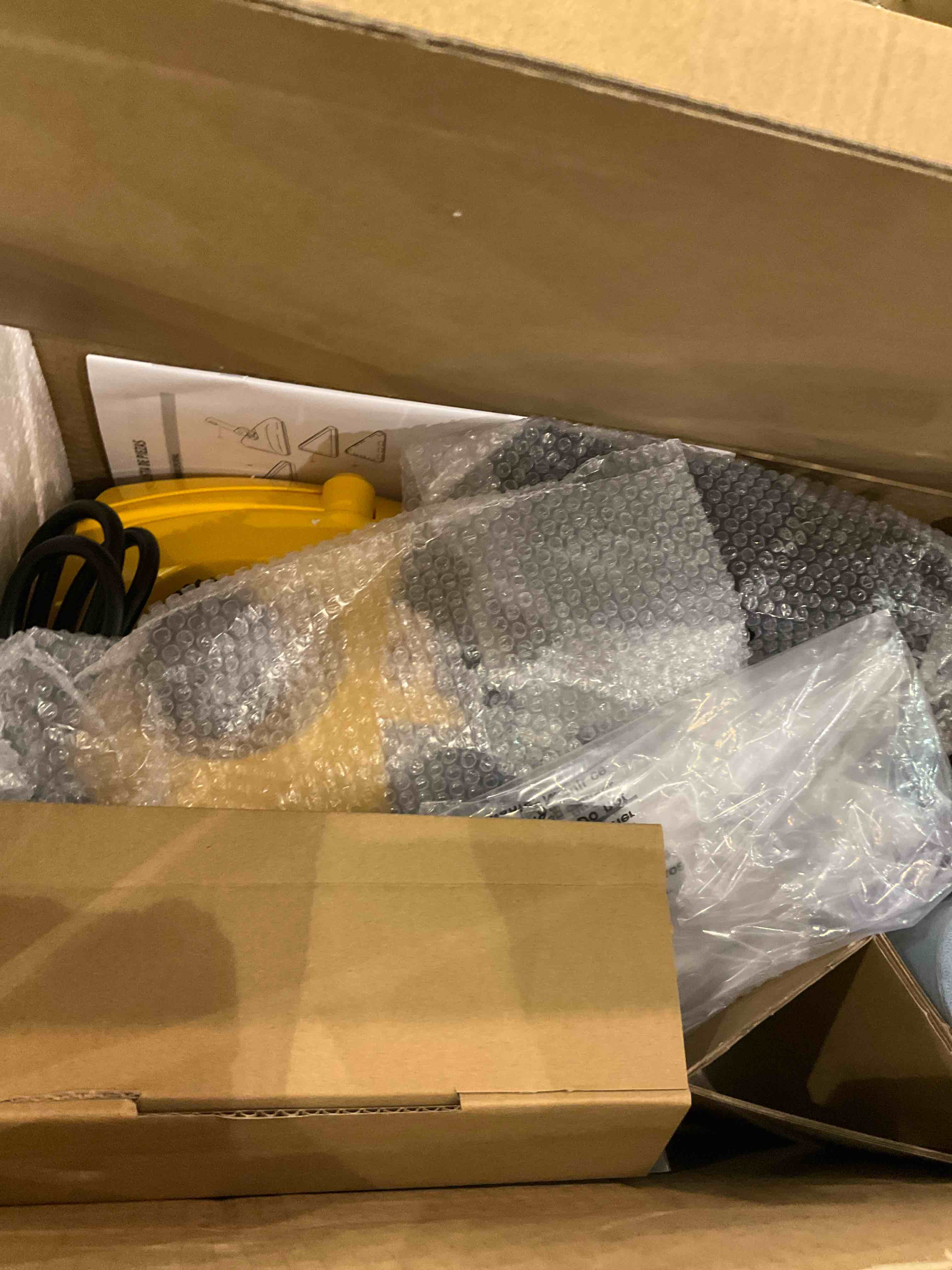 https://s3.amazonaws.com/lotting-images-prod/bidfta/TEA2351028_1750783618203.jpeg