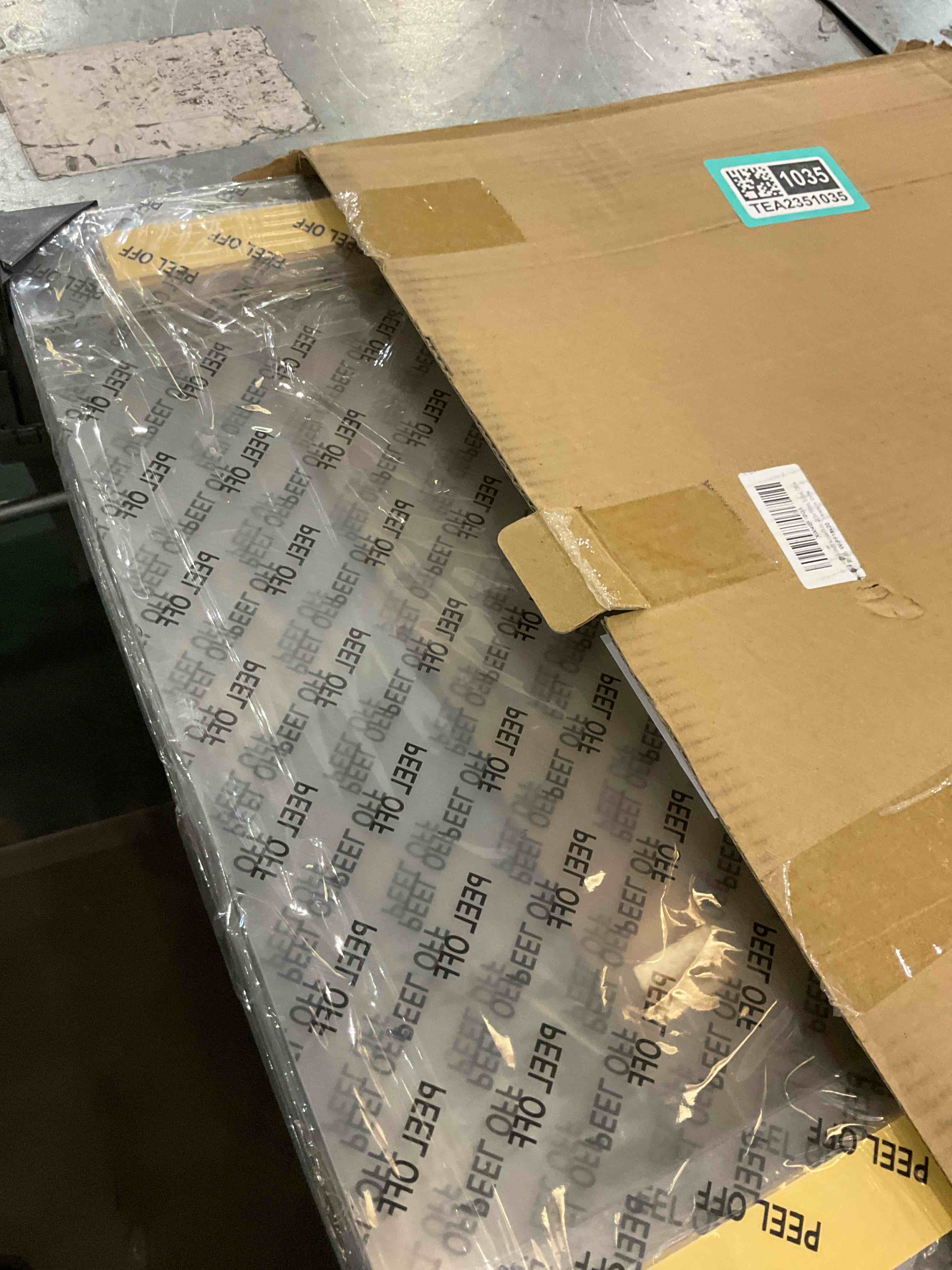 https://s3.amazonaws.com/lotting-images-prod/bidfta/TEA2351035_1750783559308.jpeg