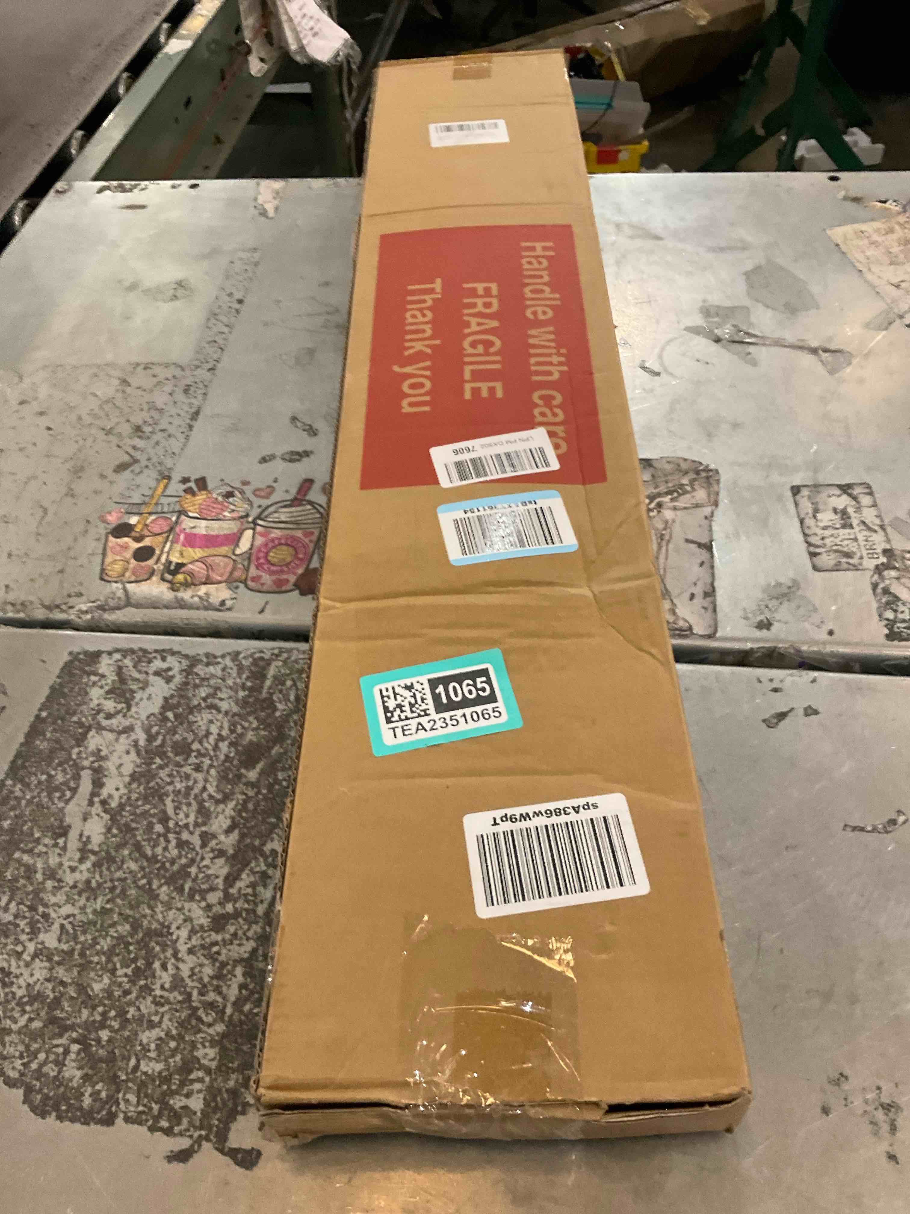 https://s3.amazonaws.com/lotting-images-prod/bidfta/TEA2351065_1750784791421.jpeg