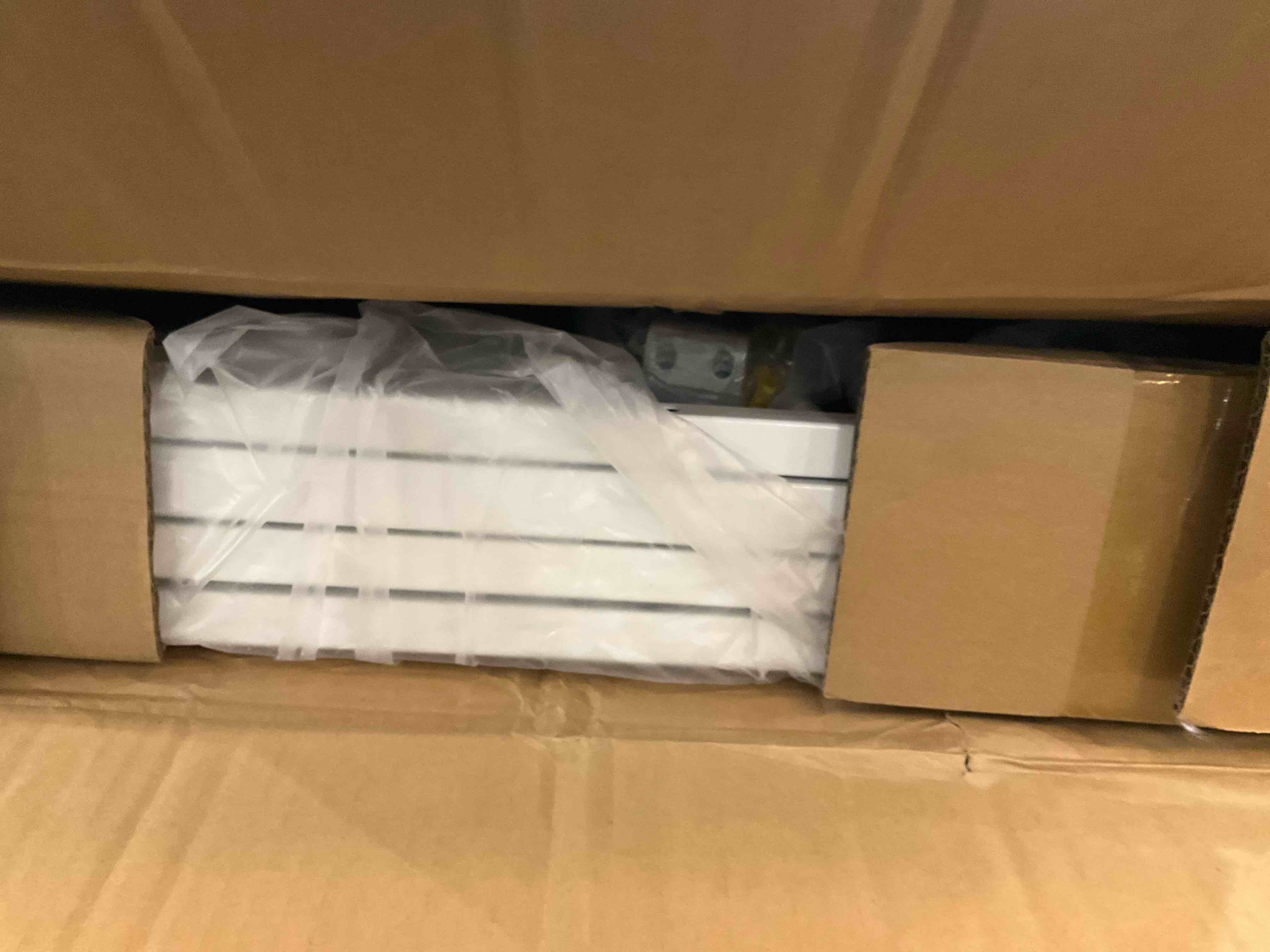 https://s3.amazonaws.com/lotting-images-prod/bidfta/TEA2351319_1750787530781.jpeg