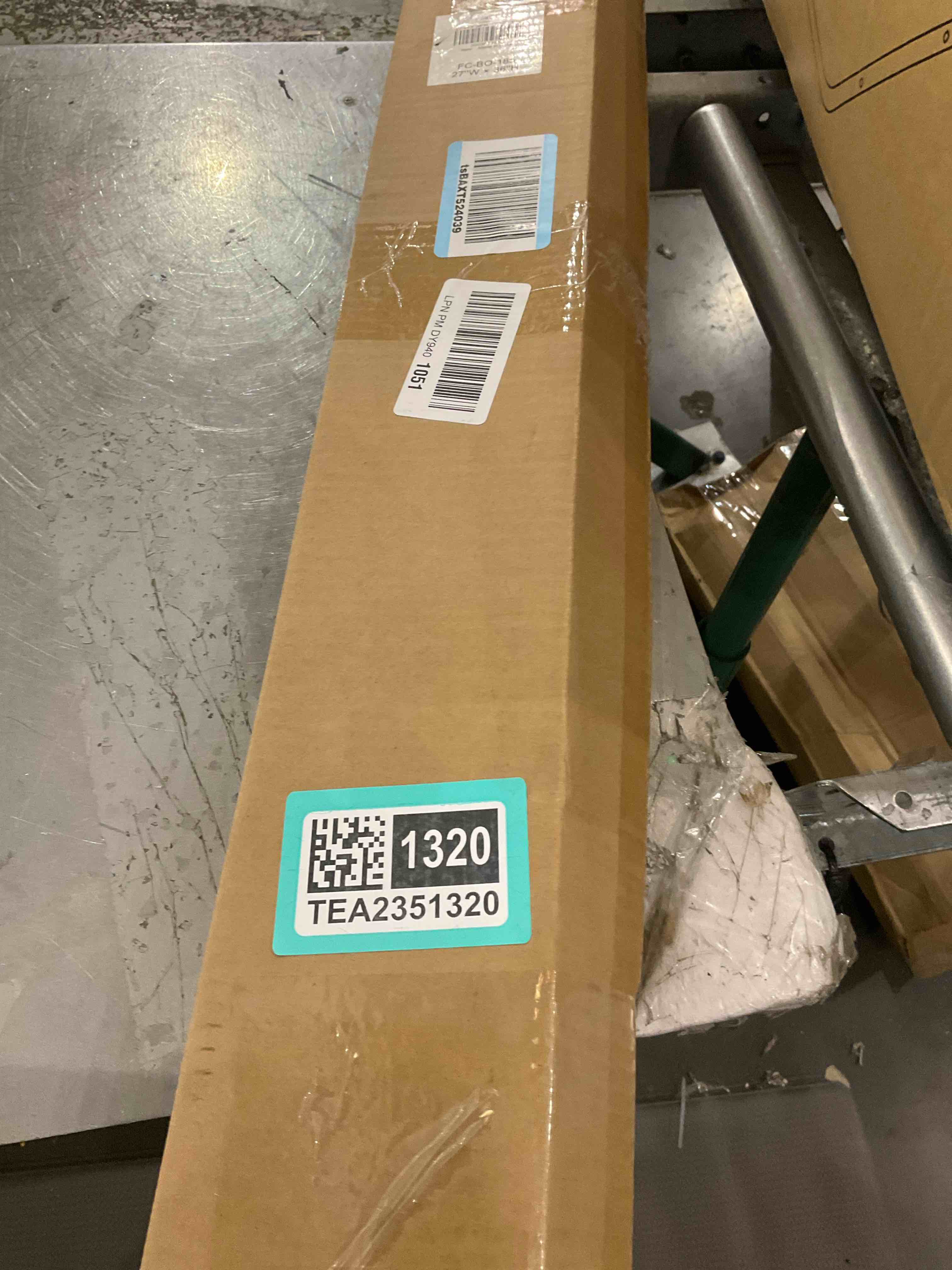 https://s3.amazonaws.com/lotting-images-prod/bidfta/TEA2351320_1750787115953.jpeg