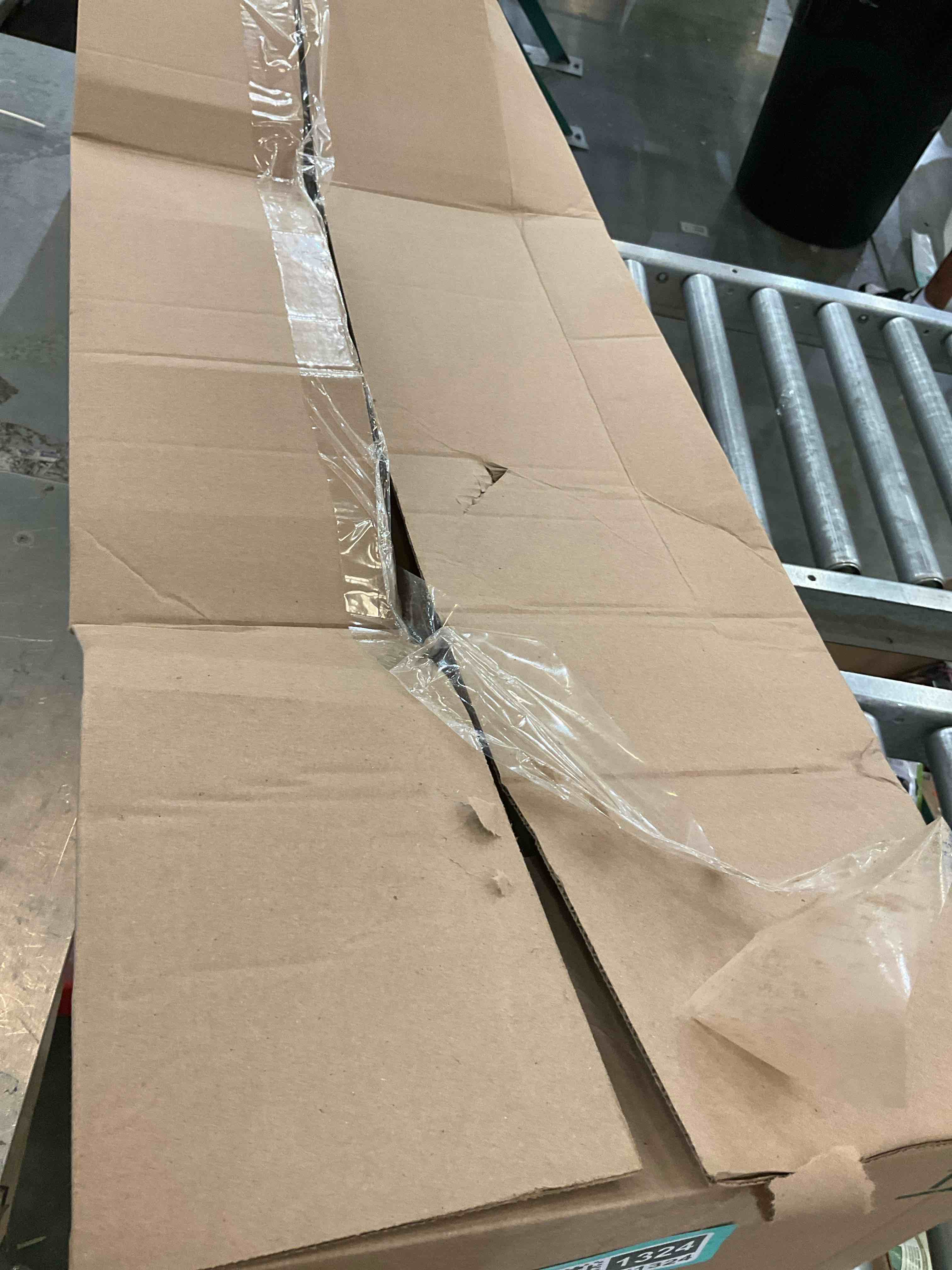https://s3.amazonaws.com/lotting-images-prod/bidfta/TEA2351324_1750787310747.jpeg