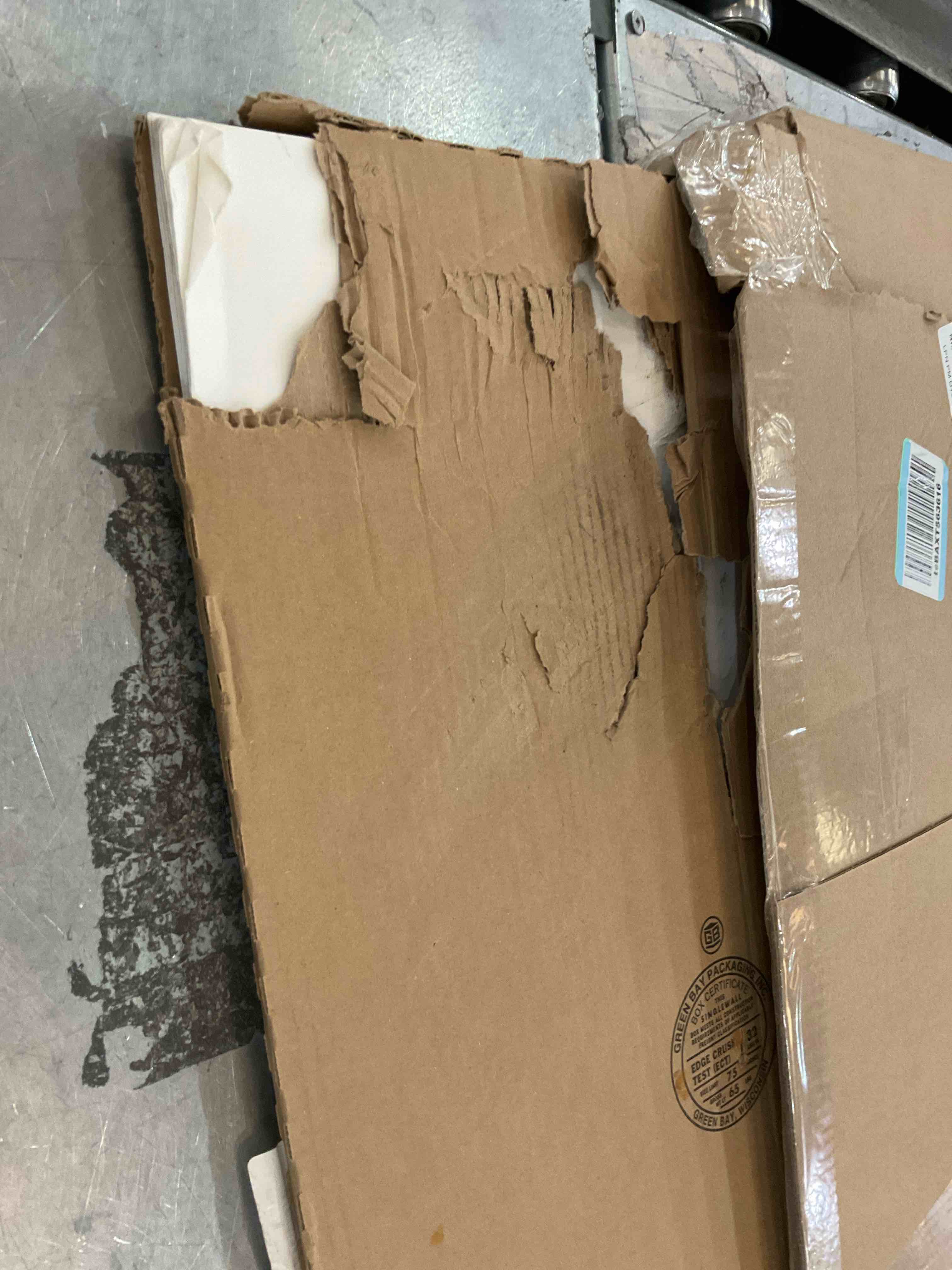 https://s3.amazonaws.com/lotting-images-prod/bidfta/TEA2351414_1750791823132.jpeg
