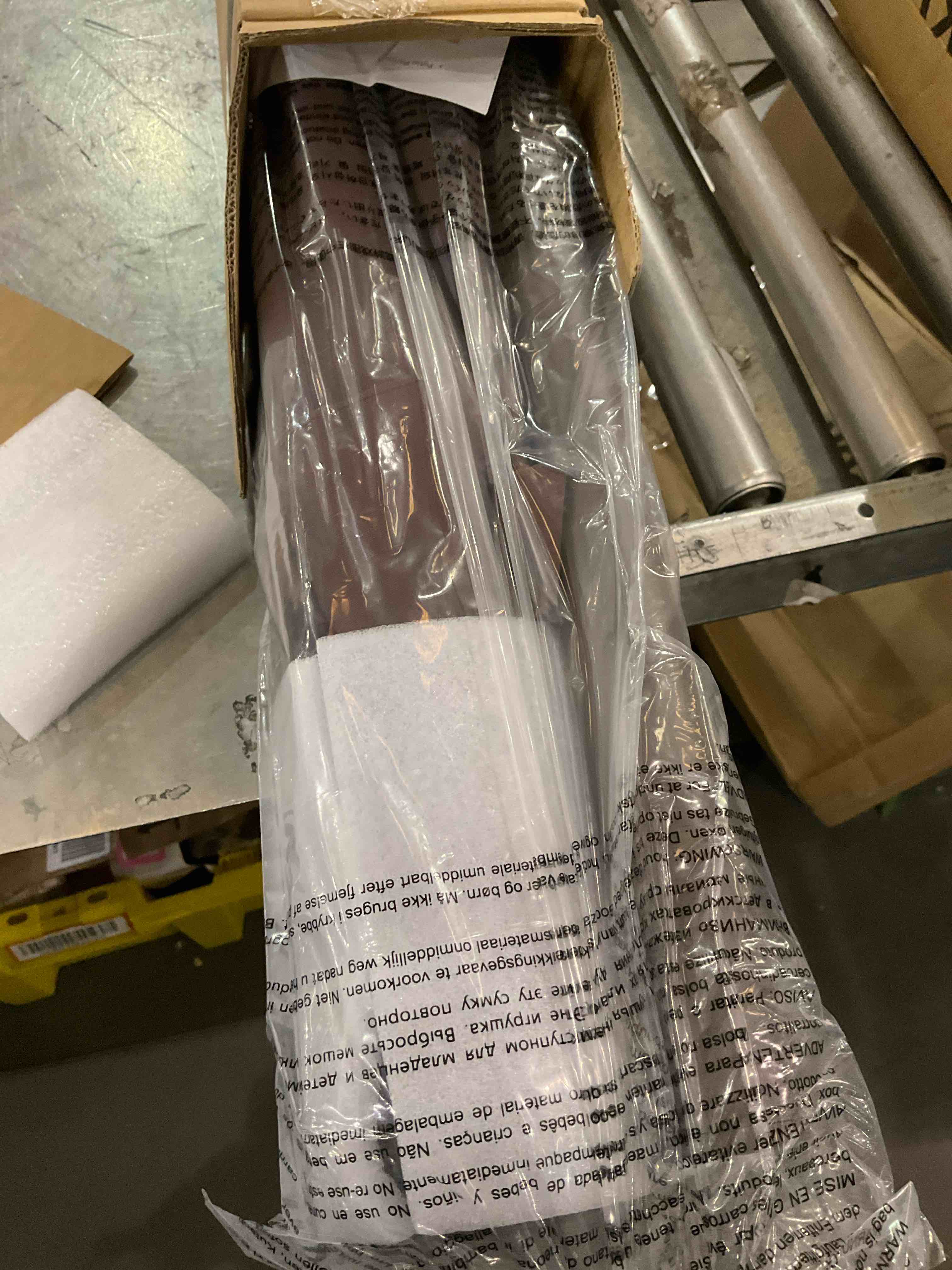 https://s3.amazonaws.com/lotting-images-prod/bidfta/TEA2351489_1750858037661.jpeg