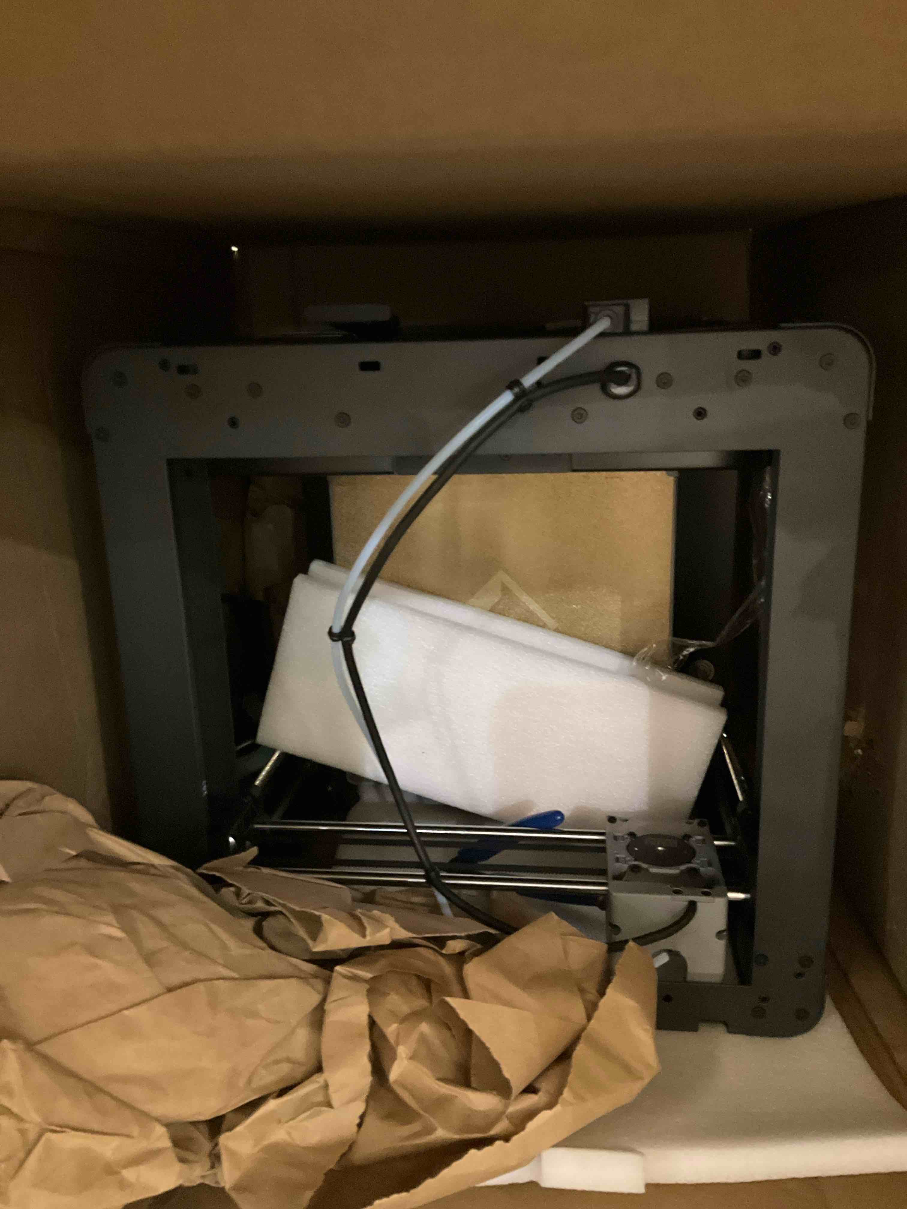 https://s3.amazonaws.com/lotting-images-prod/bidfta/TEA2351690_1750964080607.jpeg
