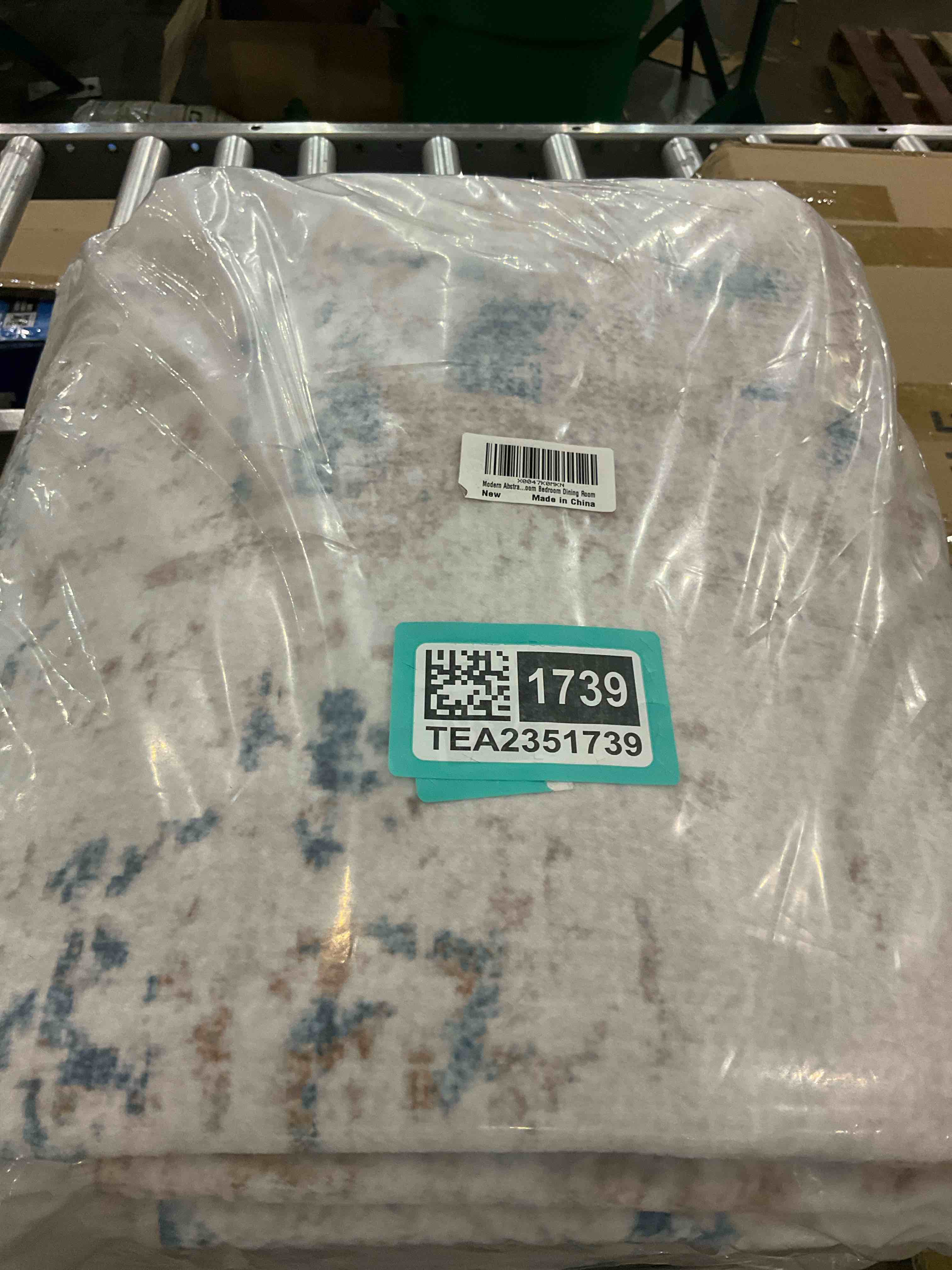https://s3.amazonaws.com/lotting-images-prod/bidfta/TEA2351739_1750944197837.jpeg