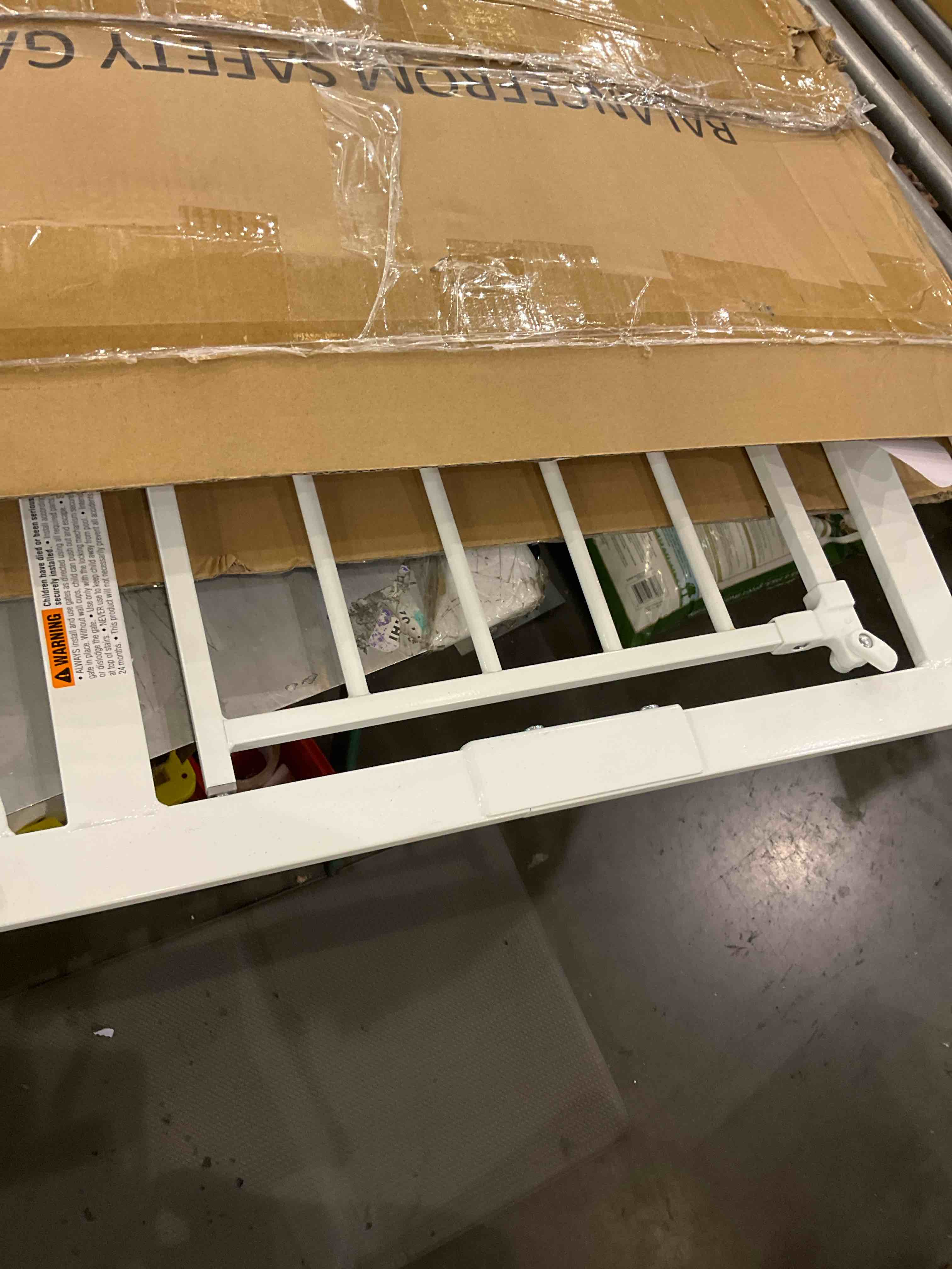 https://s3.amazonaws.com/lotting-images-prod/bidfta/TEA2351789_1750945821843.jpeg