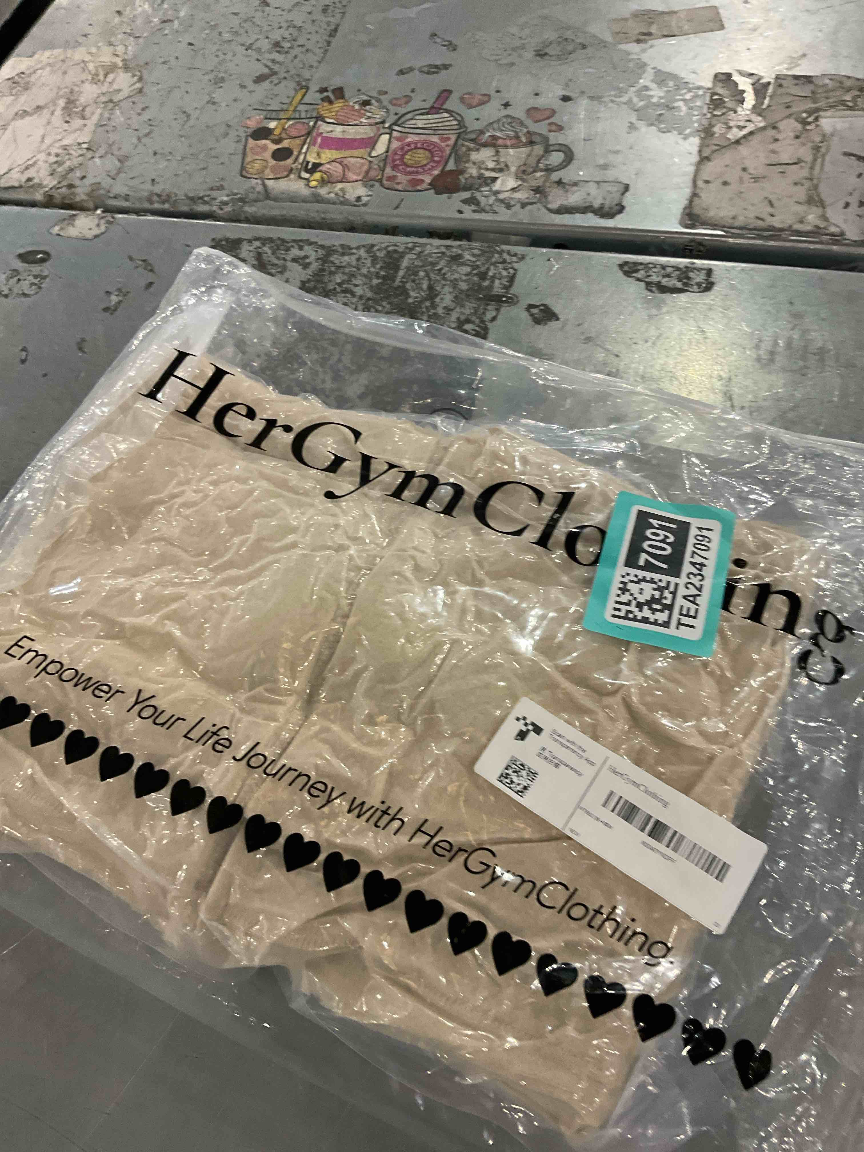 https://s3.amazonaws.com/lotting-images-prod/bidfta/TEA2351813_1750947786817.jpeg