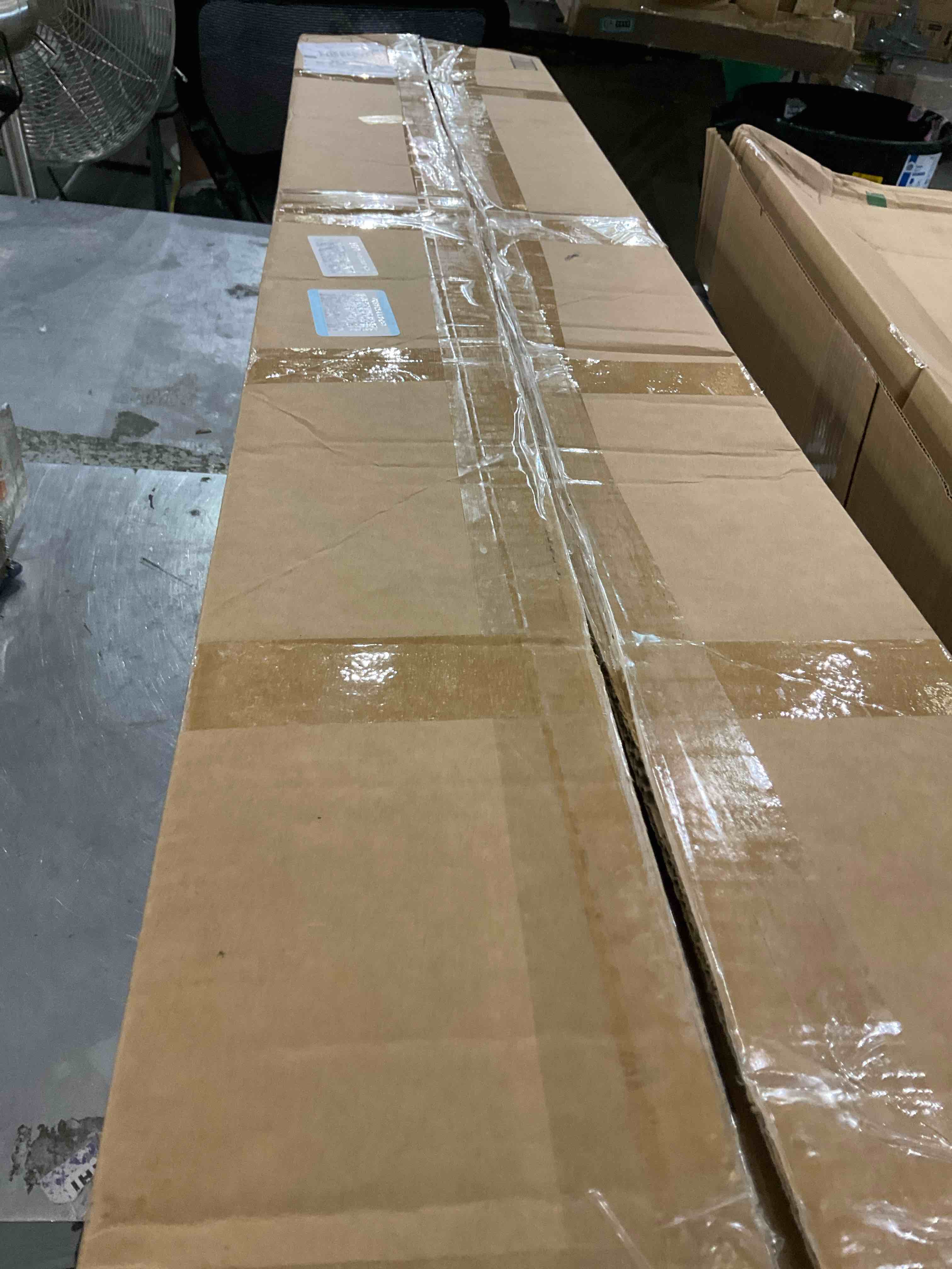 https://s3.amazonaws.com/lotting-images-prod/bidfta/TEA2351929_1750951738097.jpeg