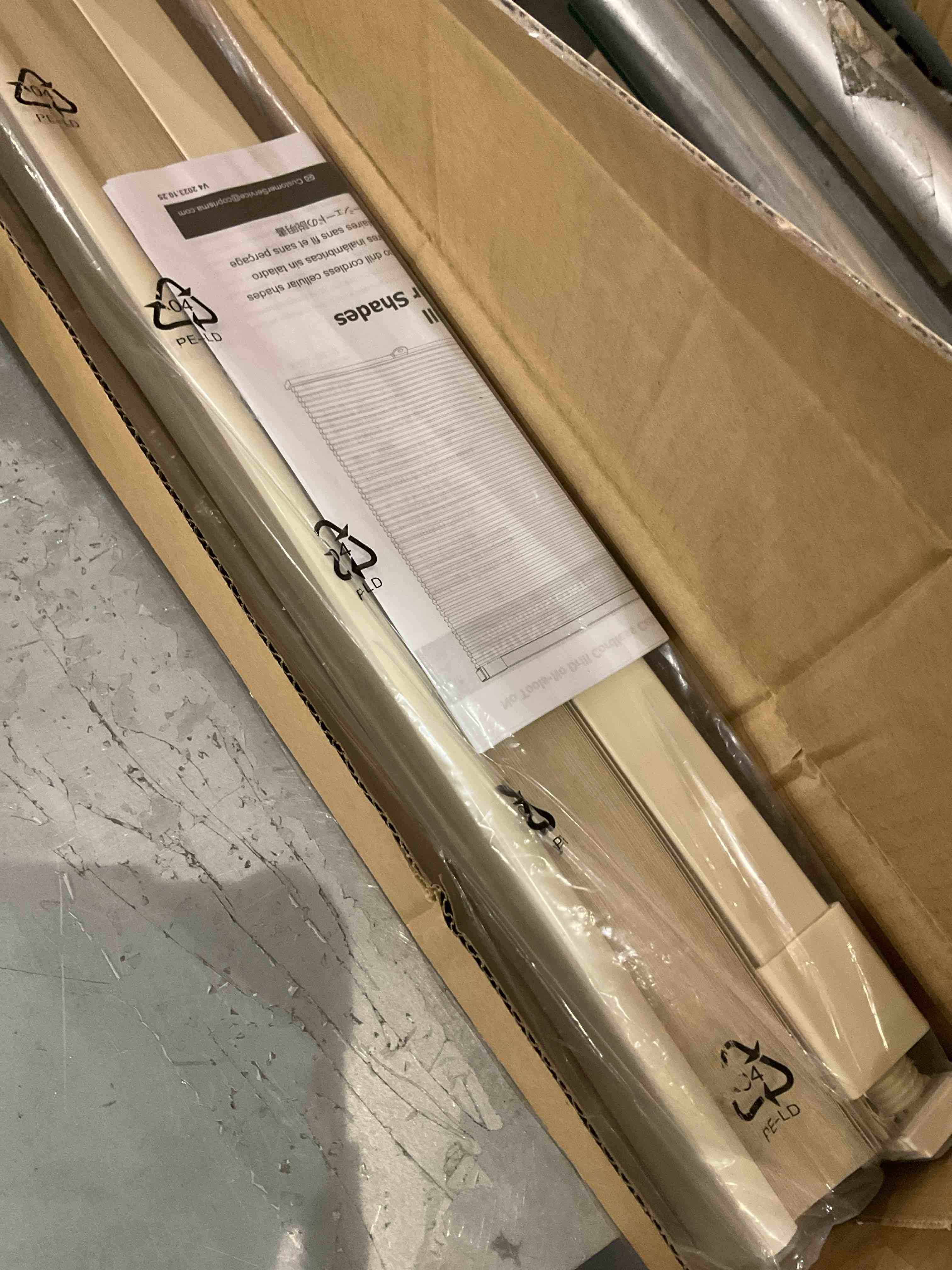 https://s3.amazonaws.com/lotting-images-prod/bidfta/TEA2351931_1750951336583.jpeg