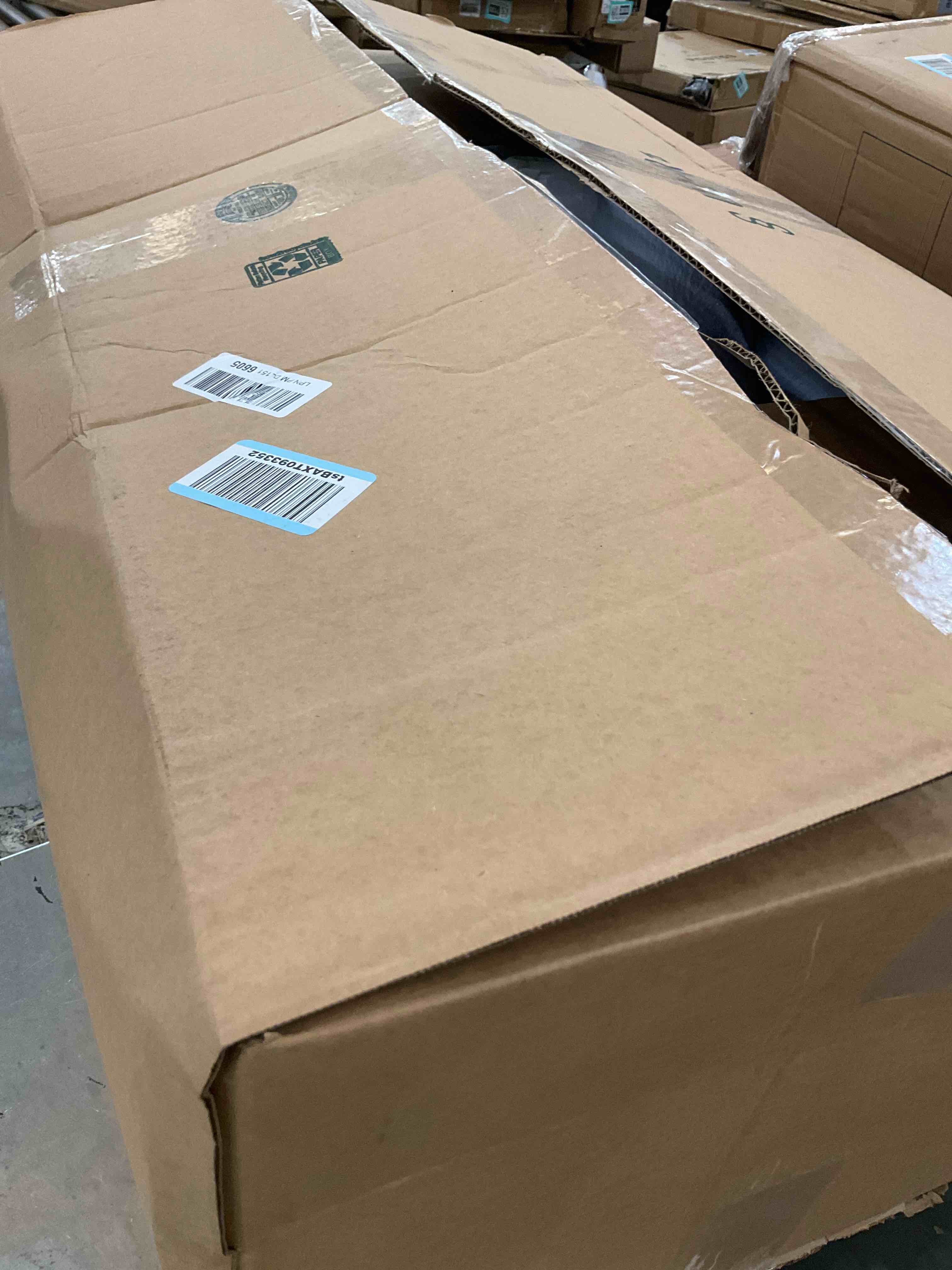 https://s3.amazonaws.com/lotting-images-prod/bidfta/TEA2351985_1750956859333.jpeg
