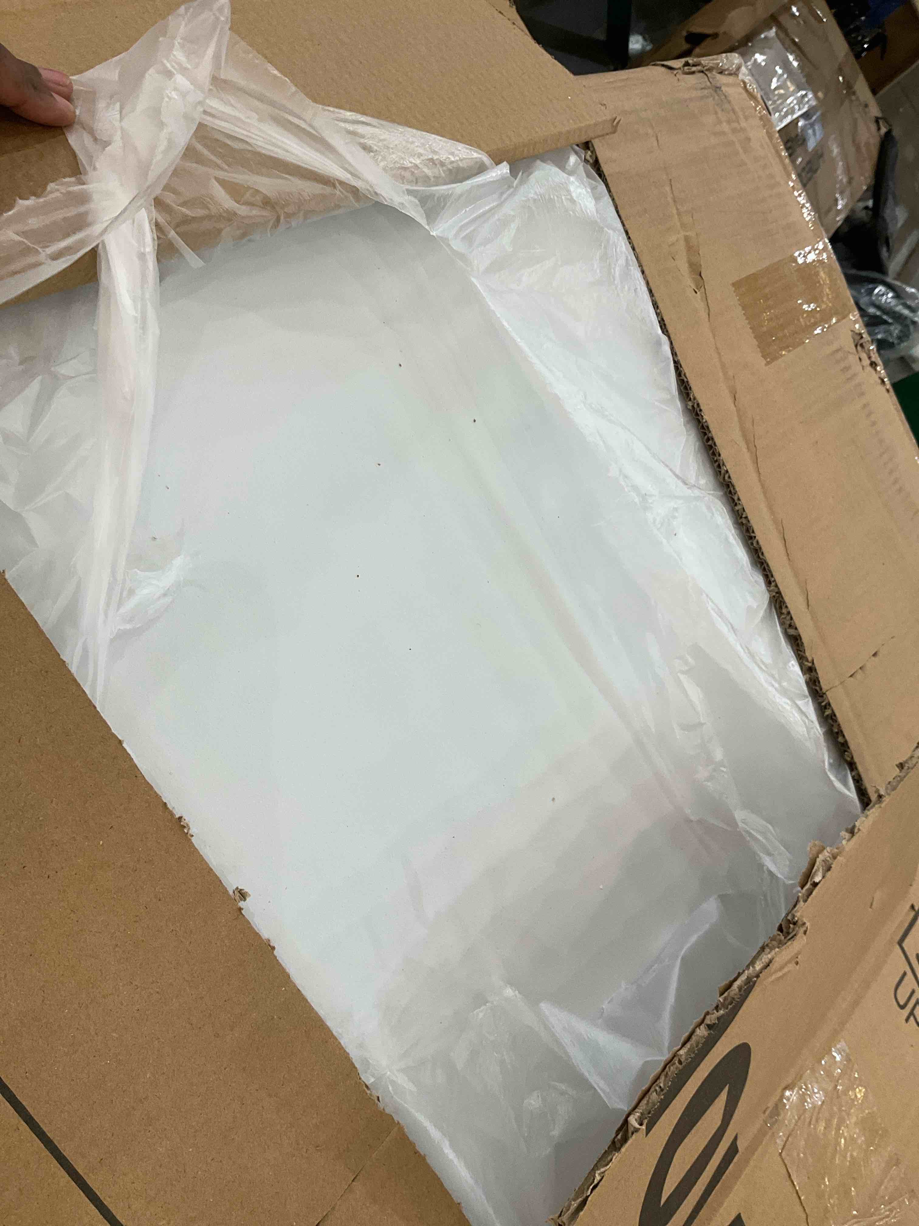 https://s3.amazonaws.com/lotting-images-prod/bidfta/TEA2352036_1750956916411.jpeg