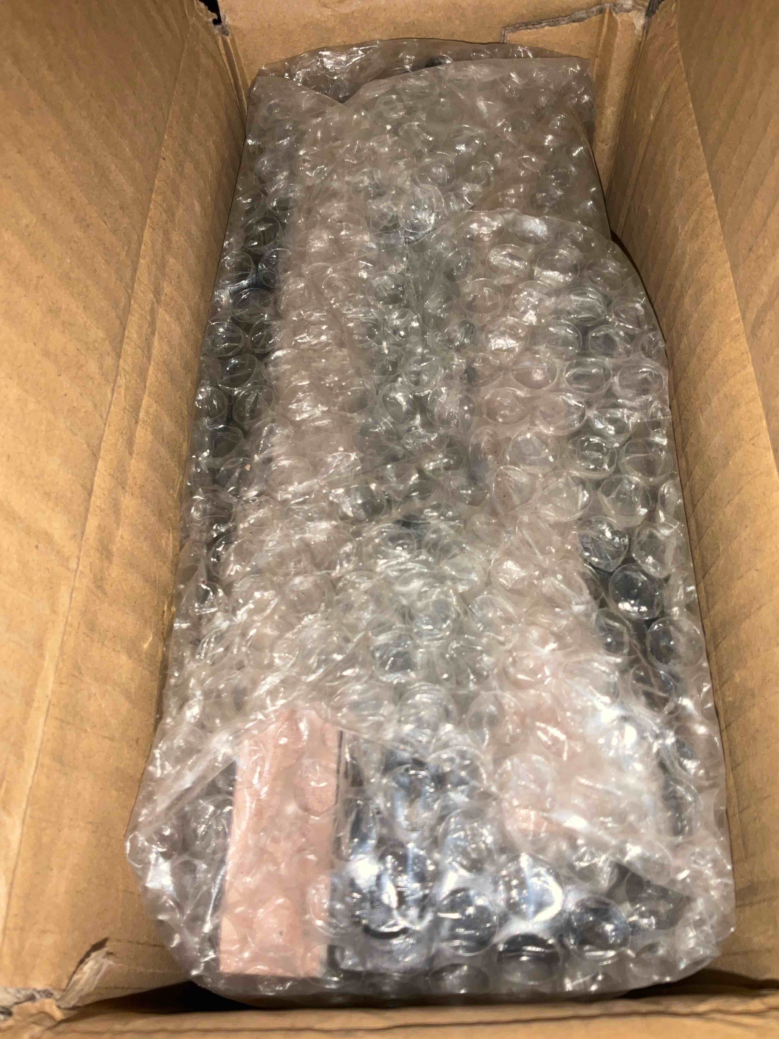 https://s3.amazonaws.com/lotting-images-prod/bidfta/TEA2352612_1751284877885.jpeg