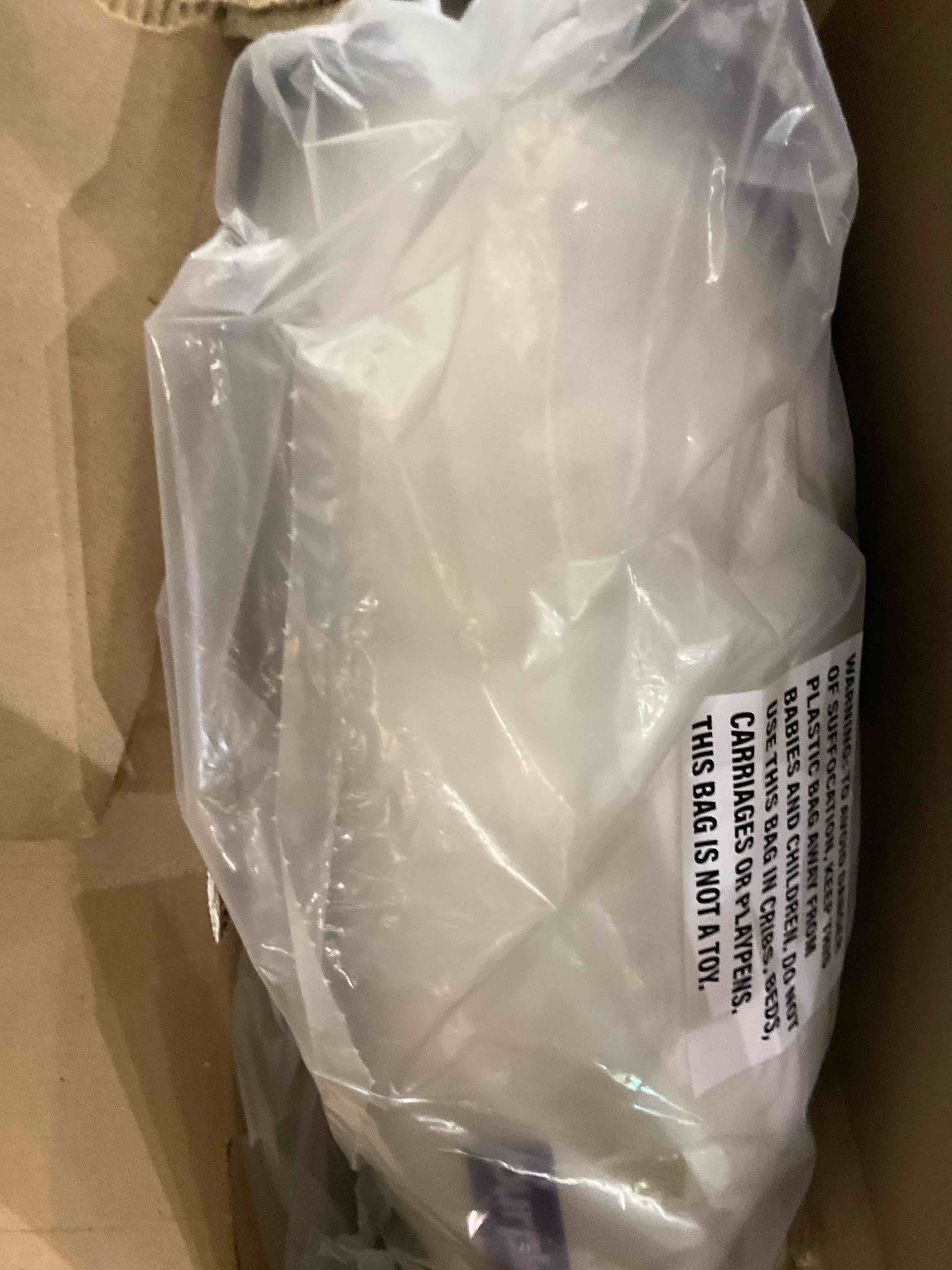 https://s3.amazonaws.com/lotting-images-prod/bidfta/TEA2352829_1751292292202.jpeg