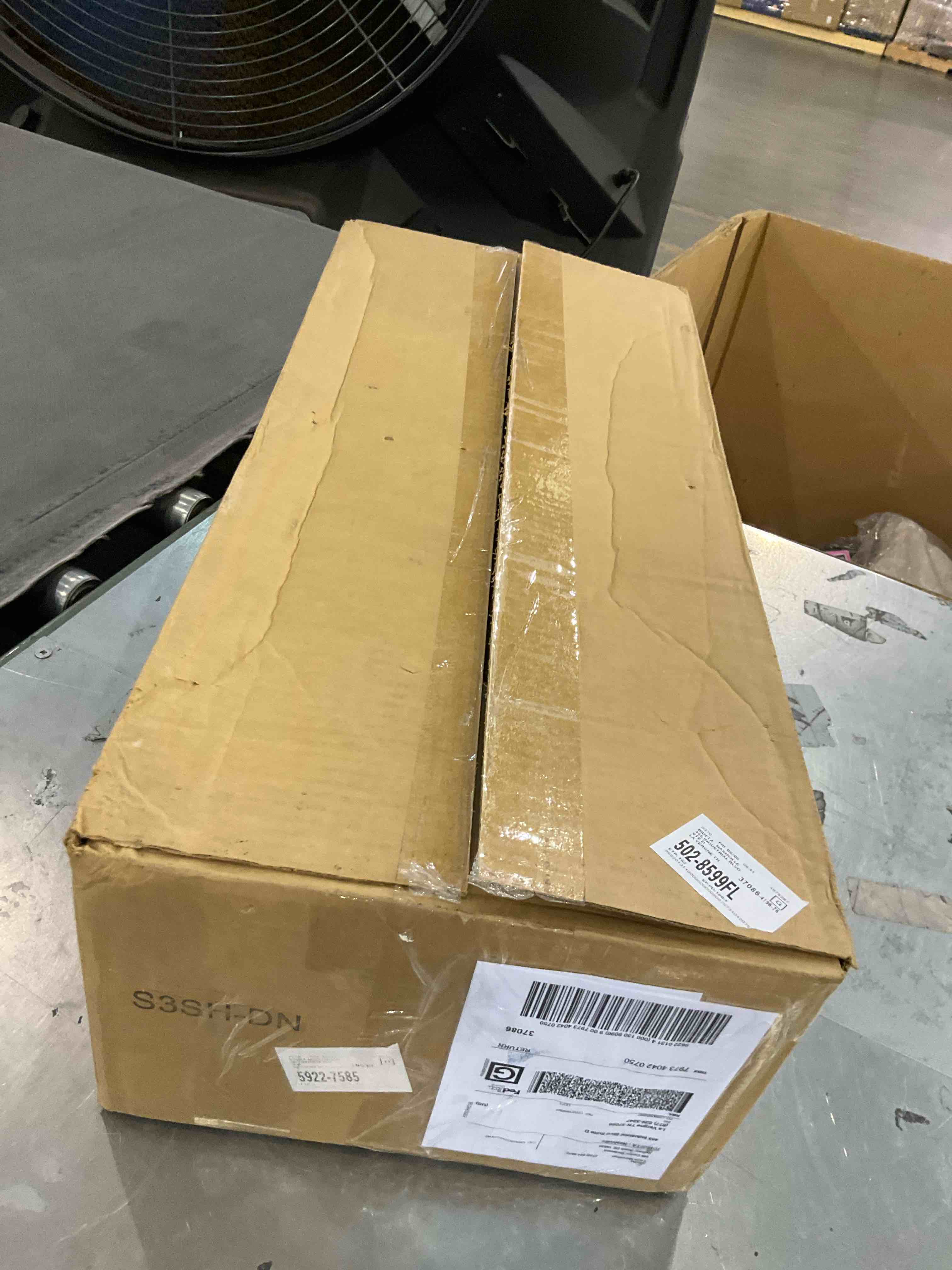 https://s3.amazonaws.com/lotting-images-prod/bidfta/TEA2353199_1750942150328.jpeg