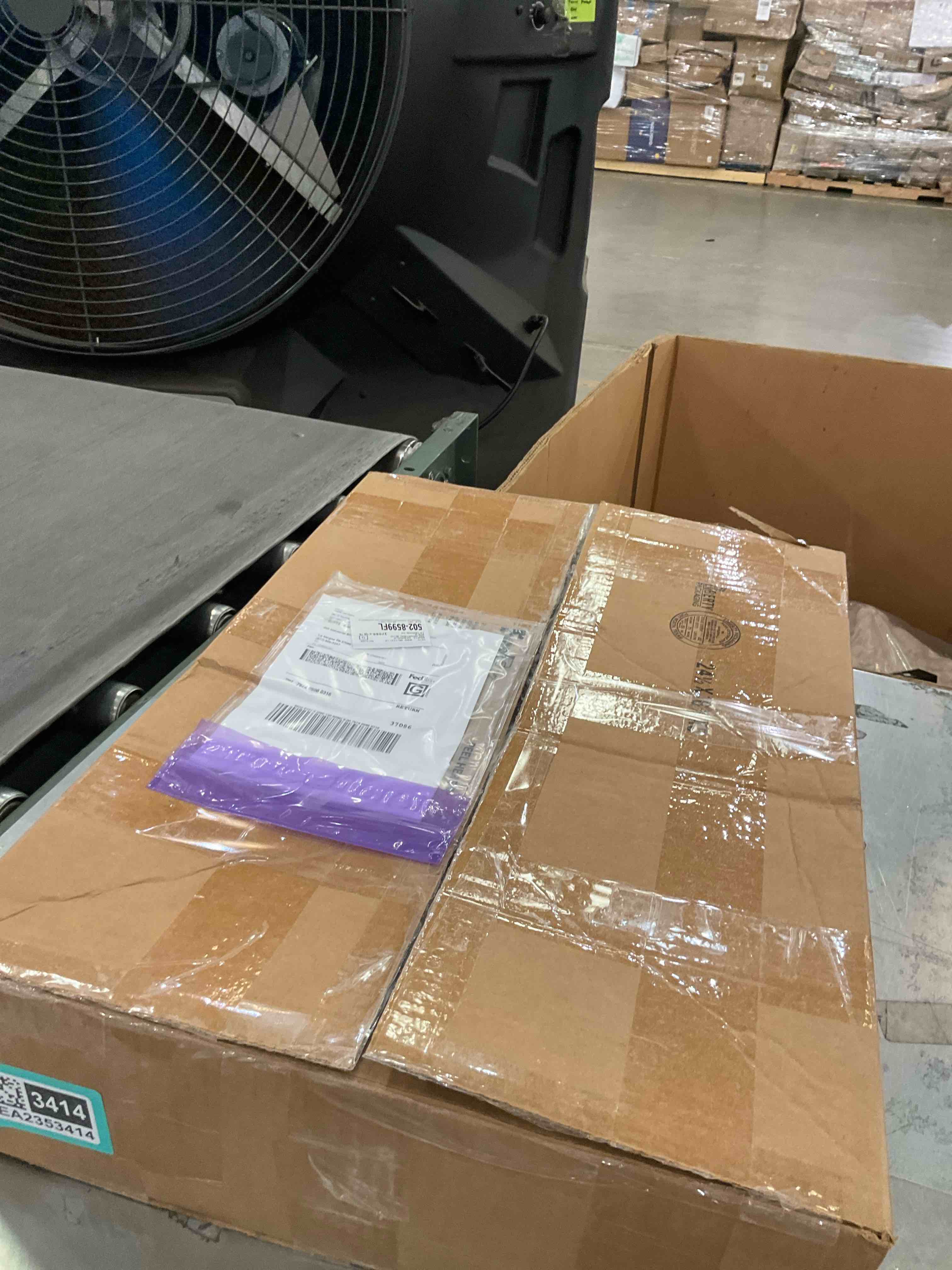 https://s3.amazonaws.com/lotting-images-prod/bidfta/TEA2353414_1750959130968.jpeg