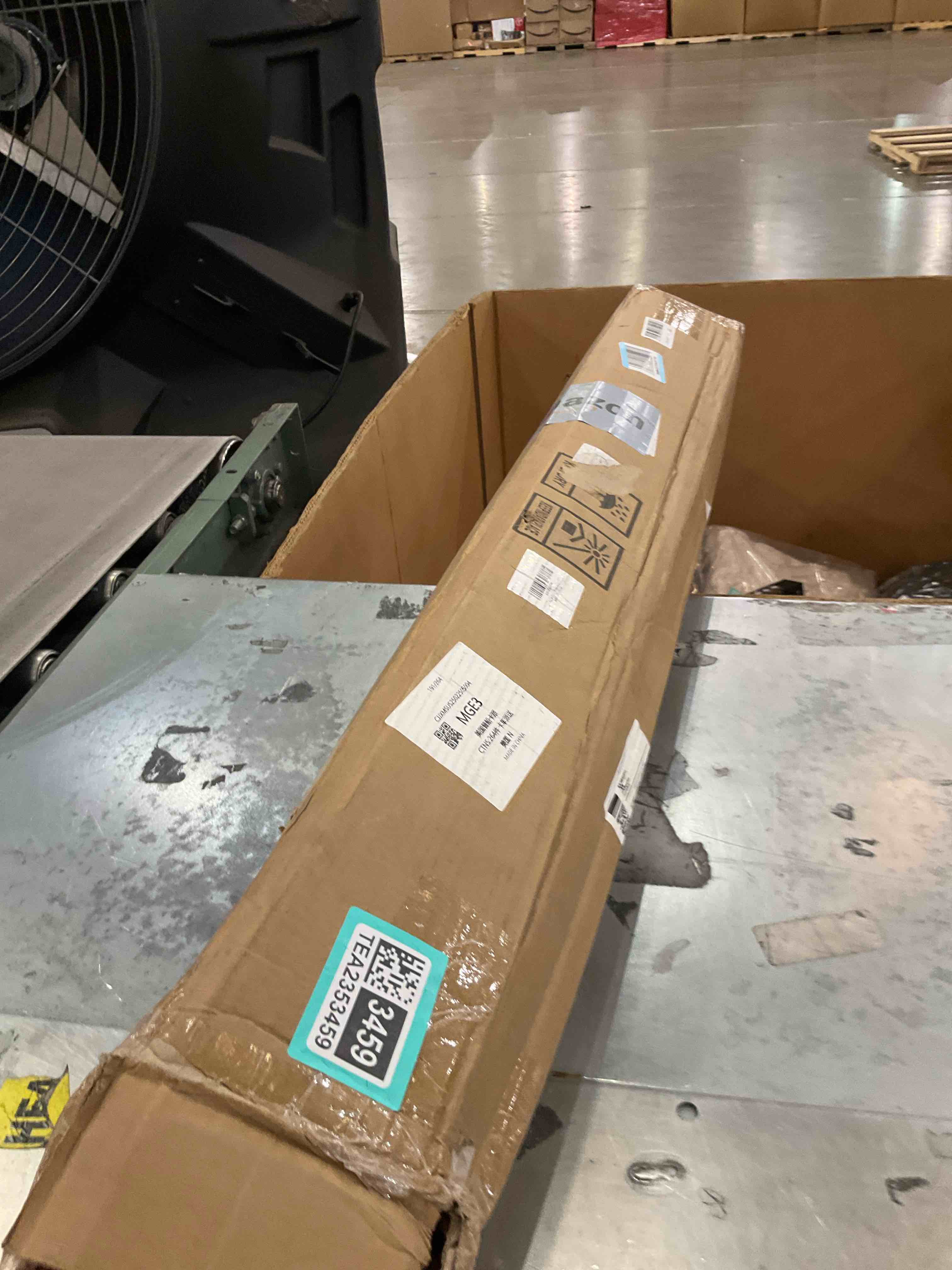 https://s3.amazonaws.com/lotting-images-prod/bidfta/TEA2353459_1750962402617.jpeg
