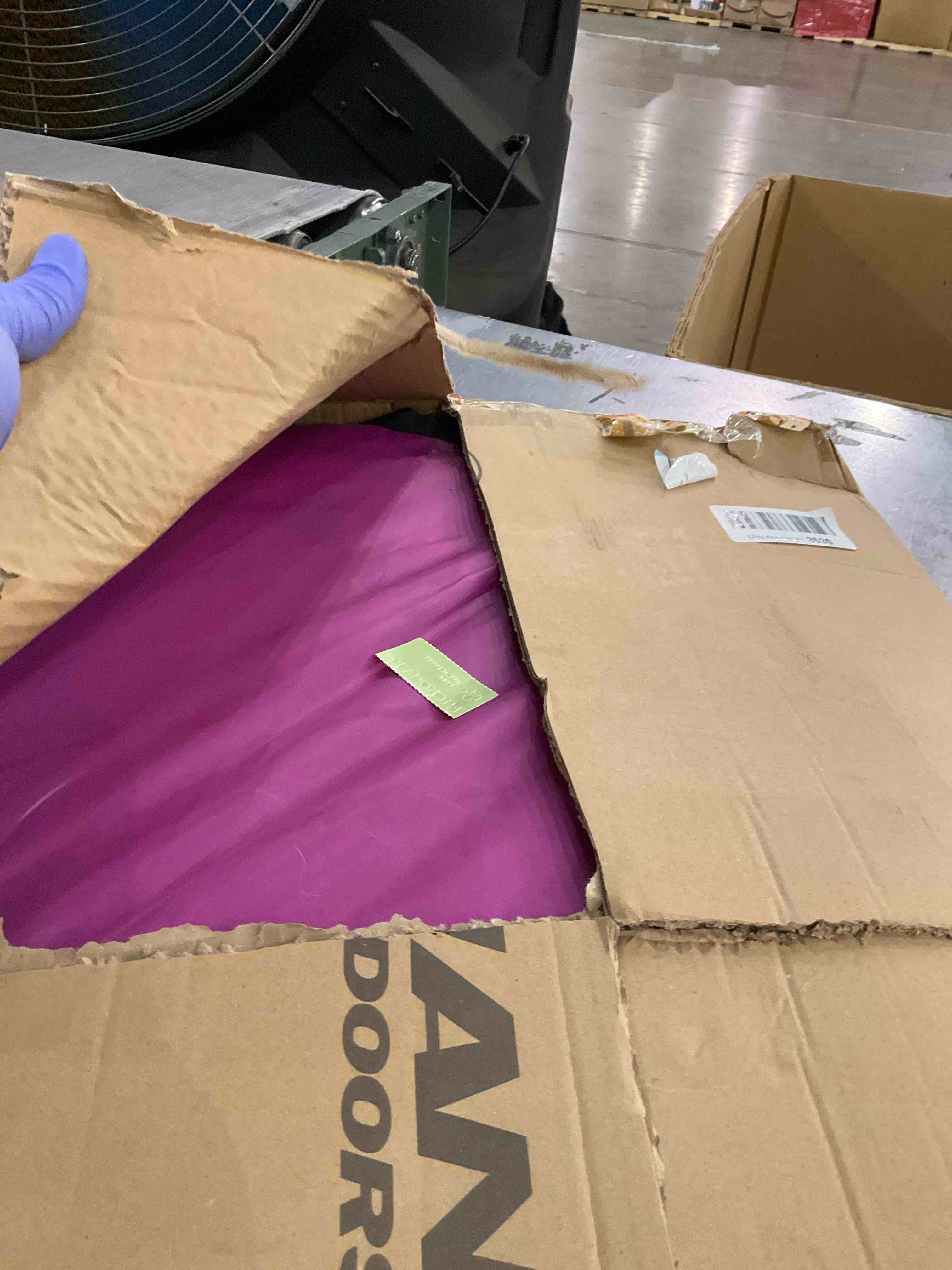 https://s3.amazonaws.com/lotting-images-prod/bidfta/TEA2354319_1751284676997.jpeg
