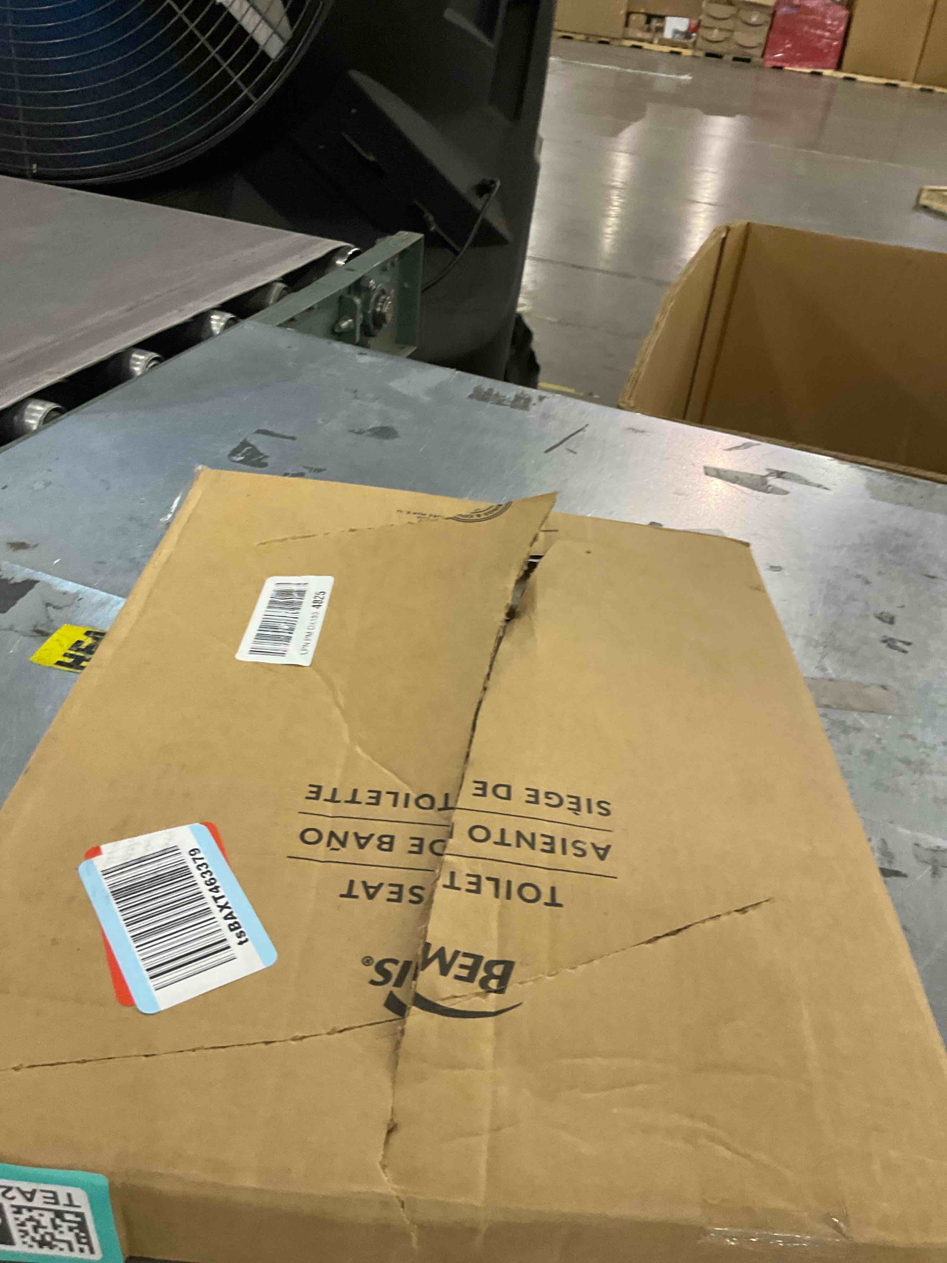 https://s3.amazonaws.com/lotting-images-prod/bidfta/TEA2354346_1751283184910.jpeg