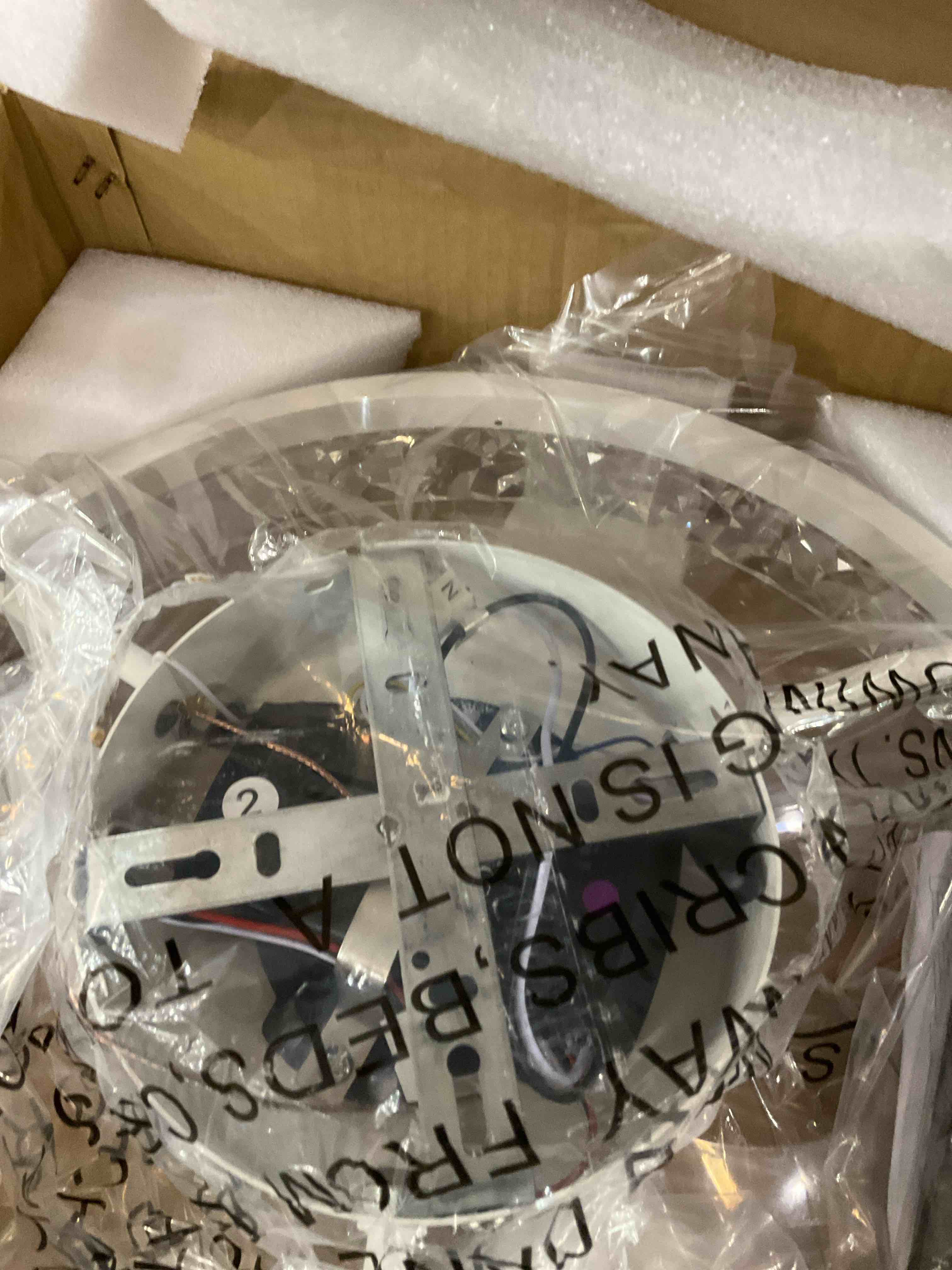 https://s3.amazonaws.com/lotting-images-prod/bidfta/TEA2354409_1751044421805.jpeg