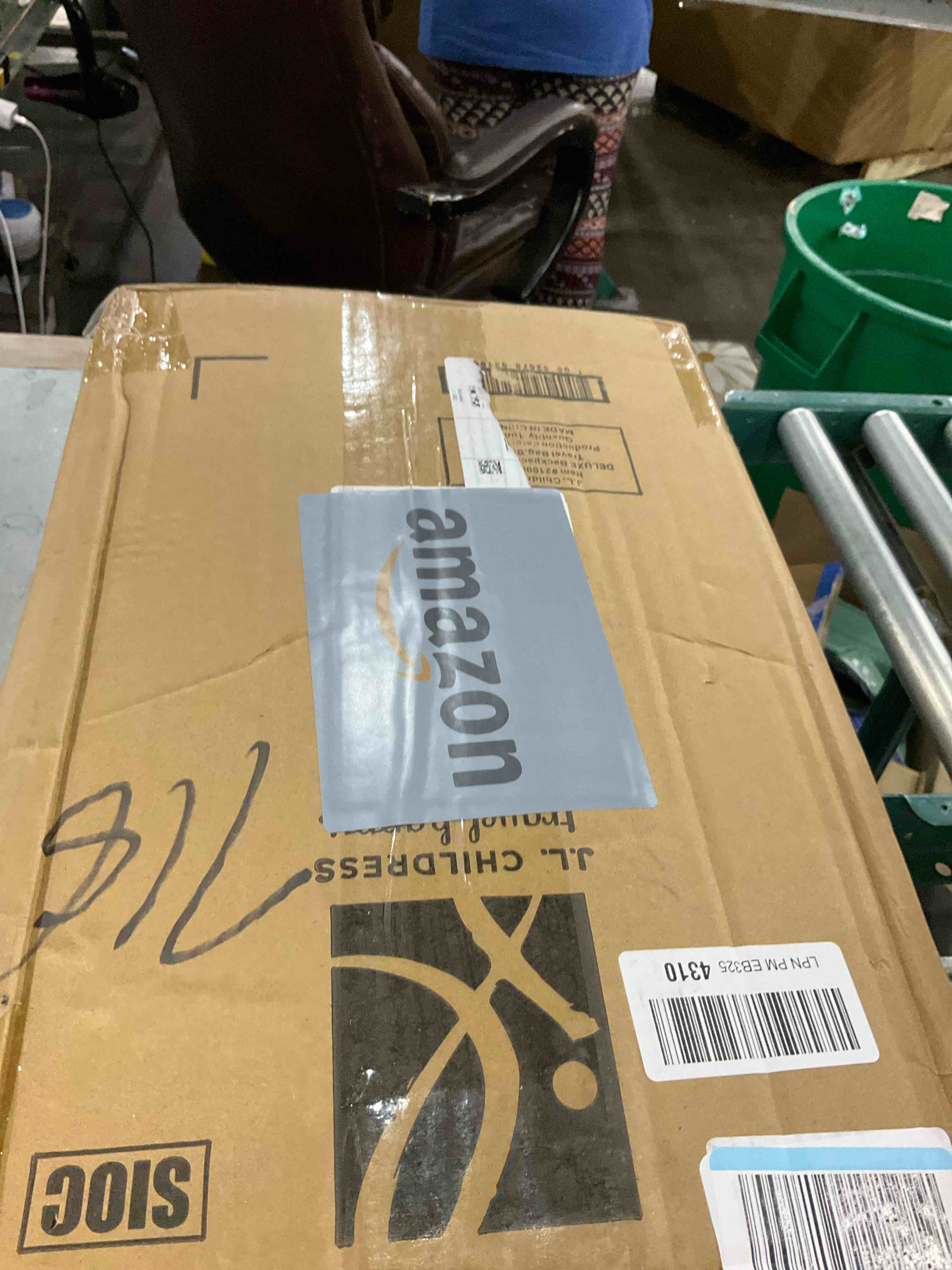 https://s3.amazonaws.com/lotting-images-prod/bidfta/TEA2354739_1751285288443.jpeg