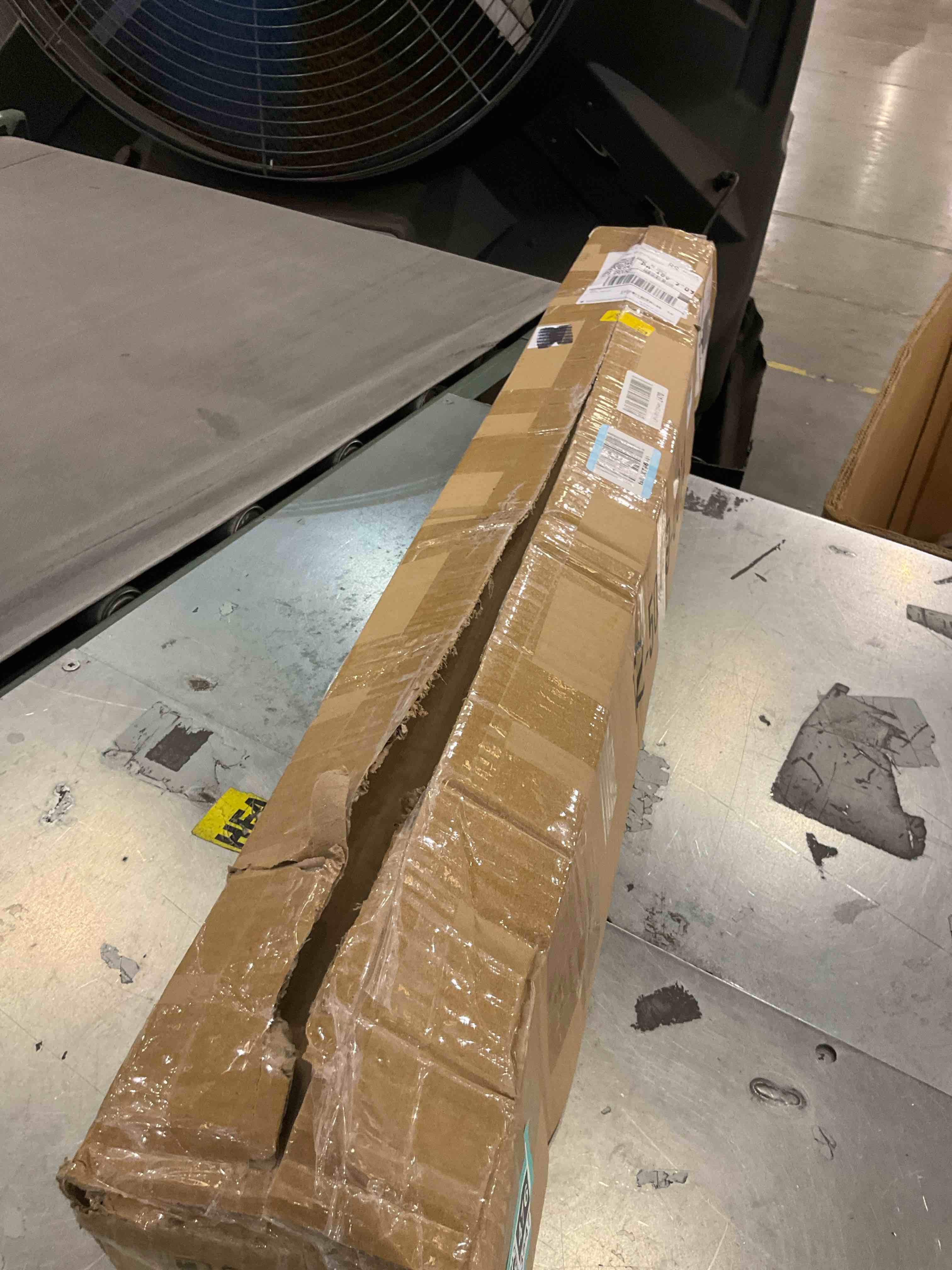 https://s3.amazonaws.com/lotting-images-prod/bidfta/TEA2354763_1751289881390.jpeg