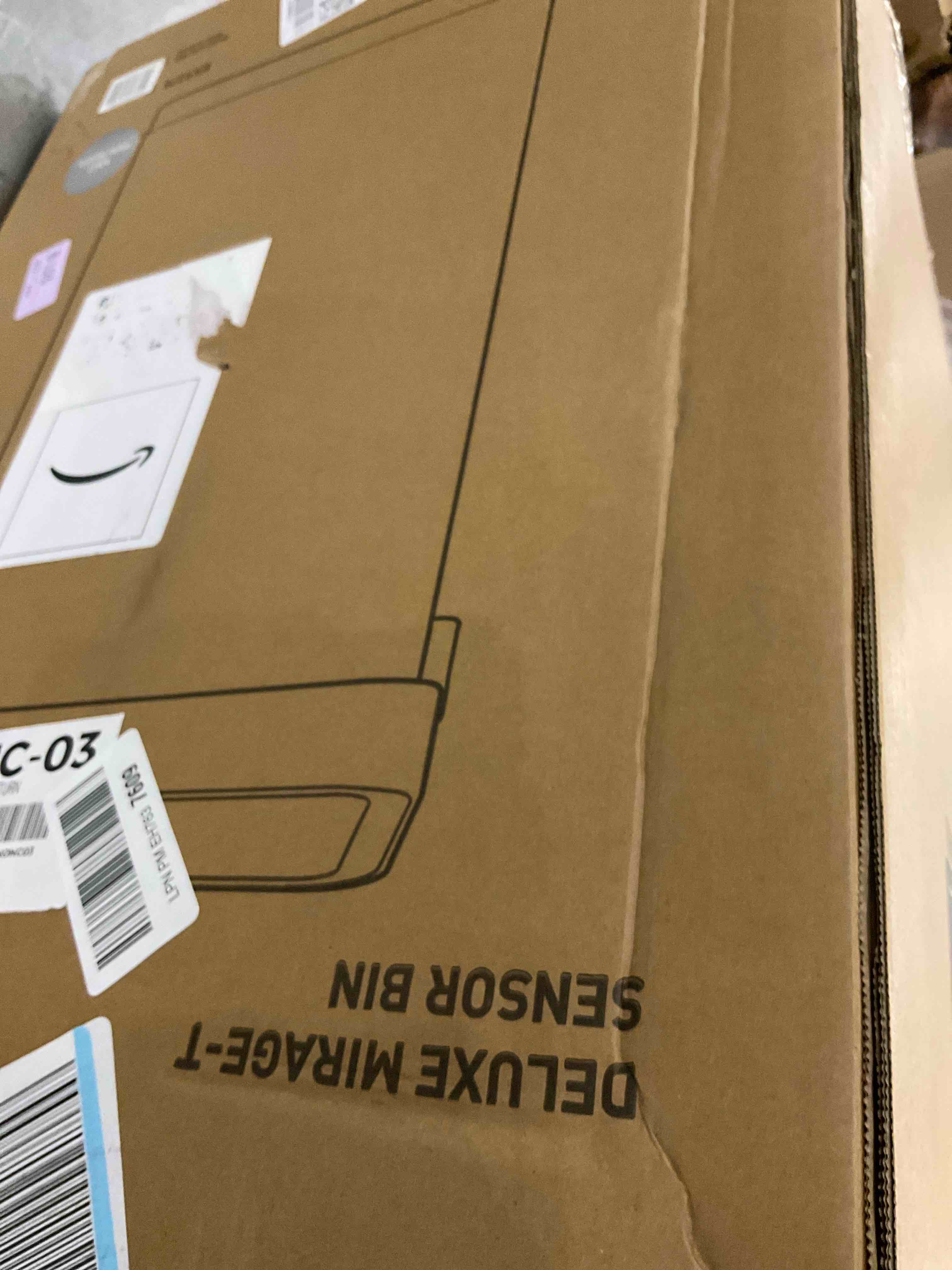 https://s3.amazonaws.com/lotting-images-prod/bidfta/TEA2355320_1751305017383.jpeg