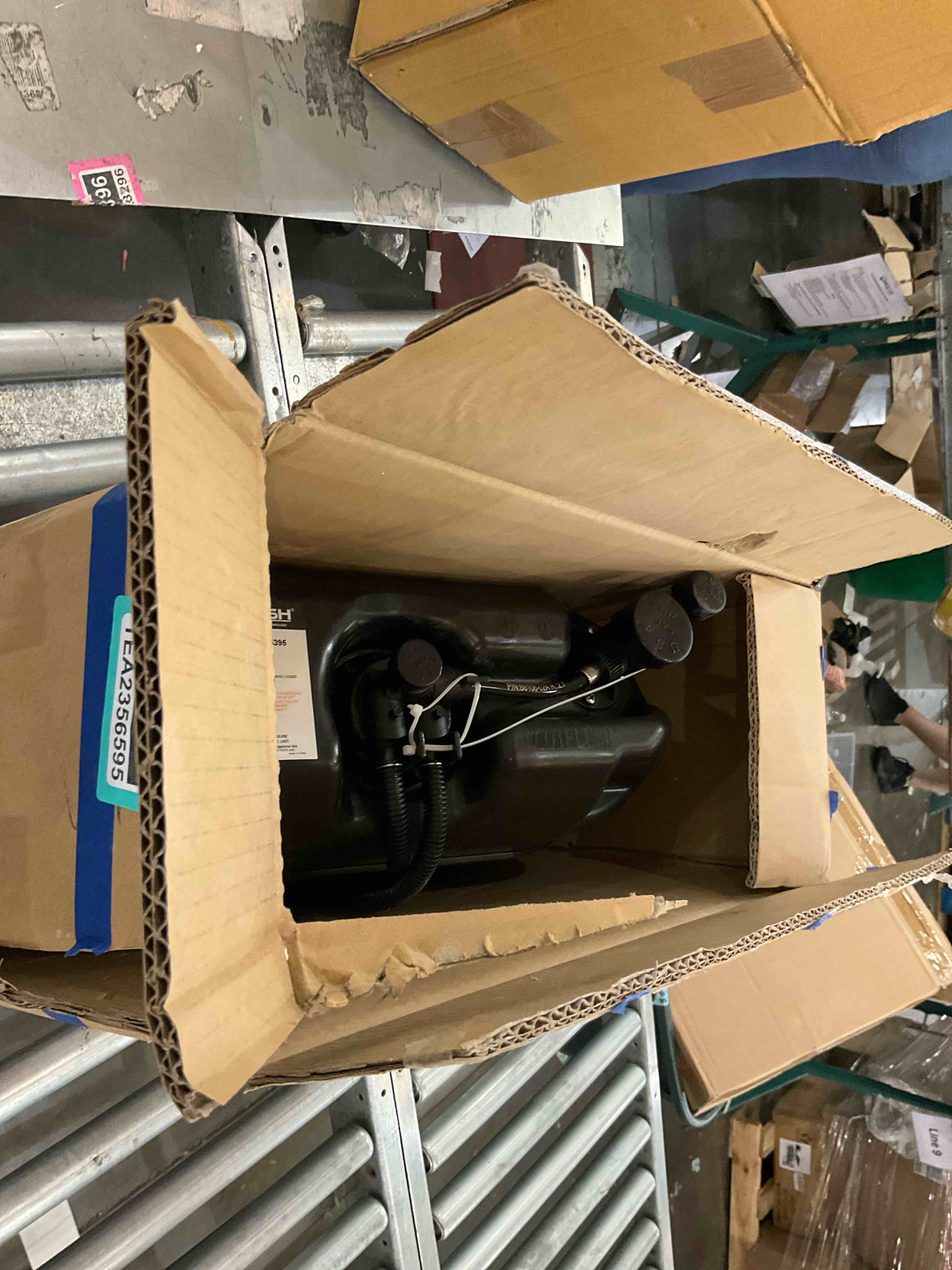 https://s3.amazonaws.com/lotting-images-prod/bidfta/TEA2356595_1750698718521.jpeg