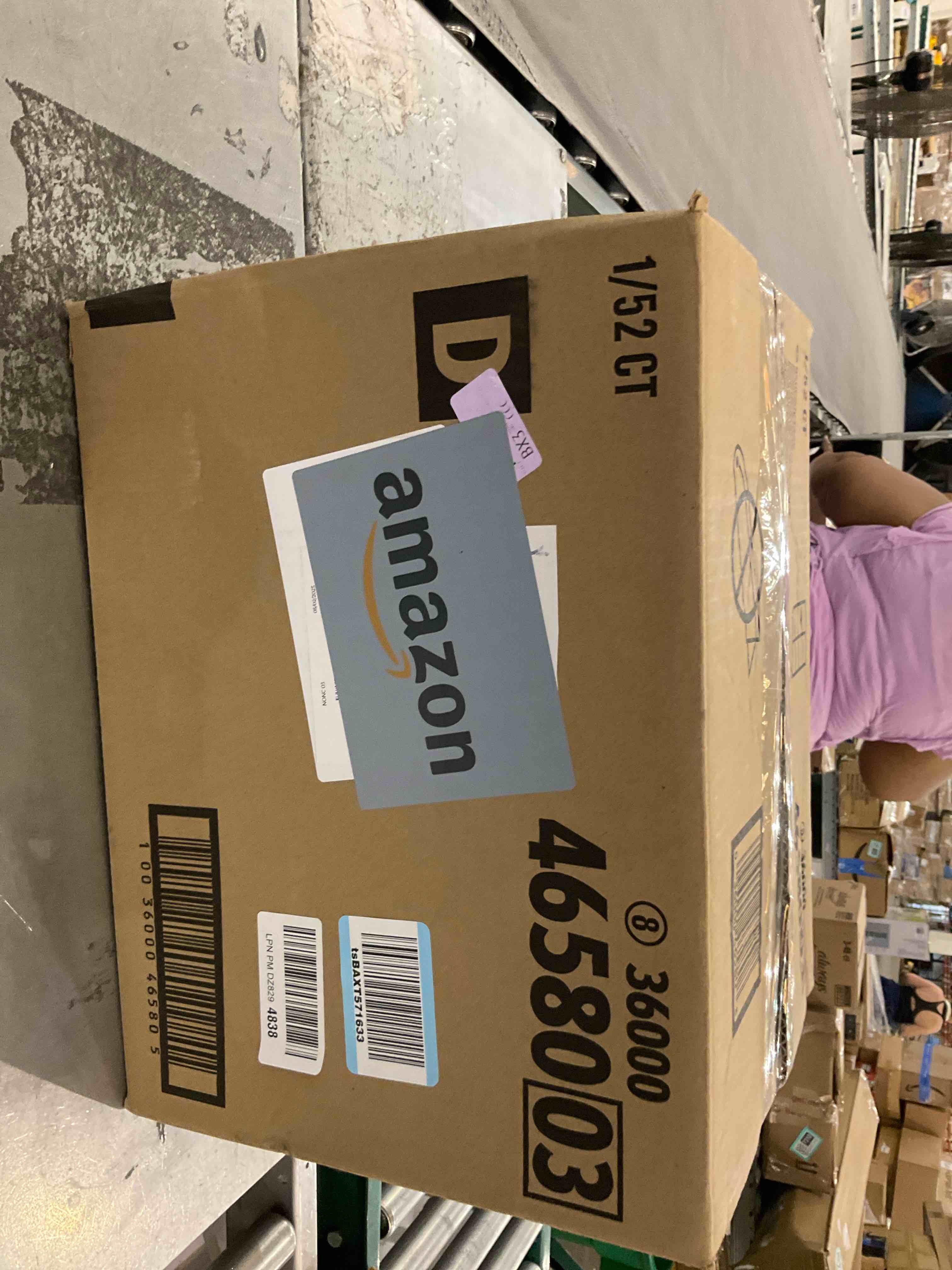 https://s3.amazonaws.com/lotting-images-prod/bidfta/TEA2357331_1750775091351.jpeg