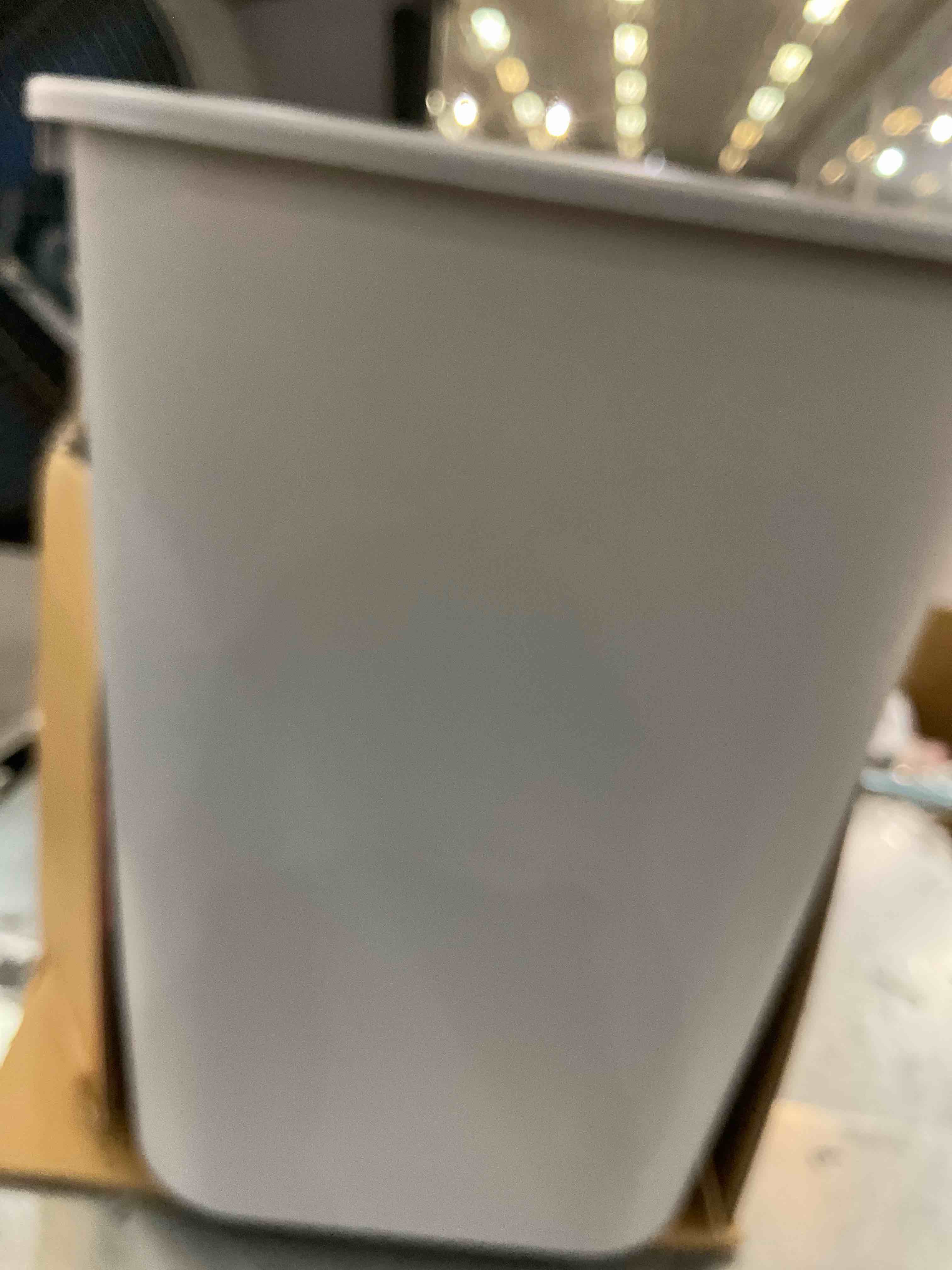https://s3.amazonaws.com/lotting-images-prod/bidfta/TEA2357425_1750776242365.jpeg