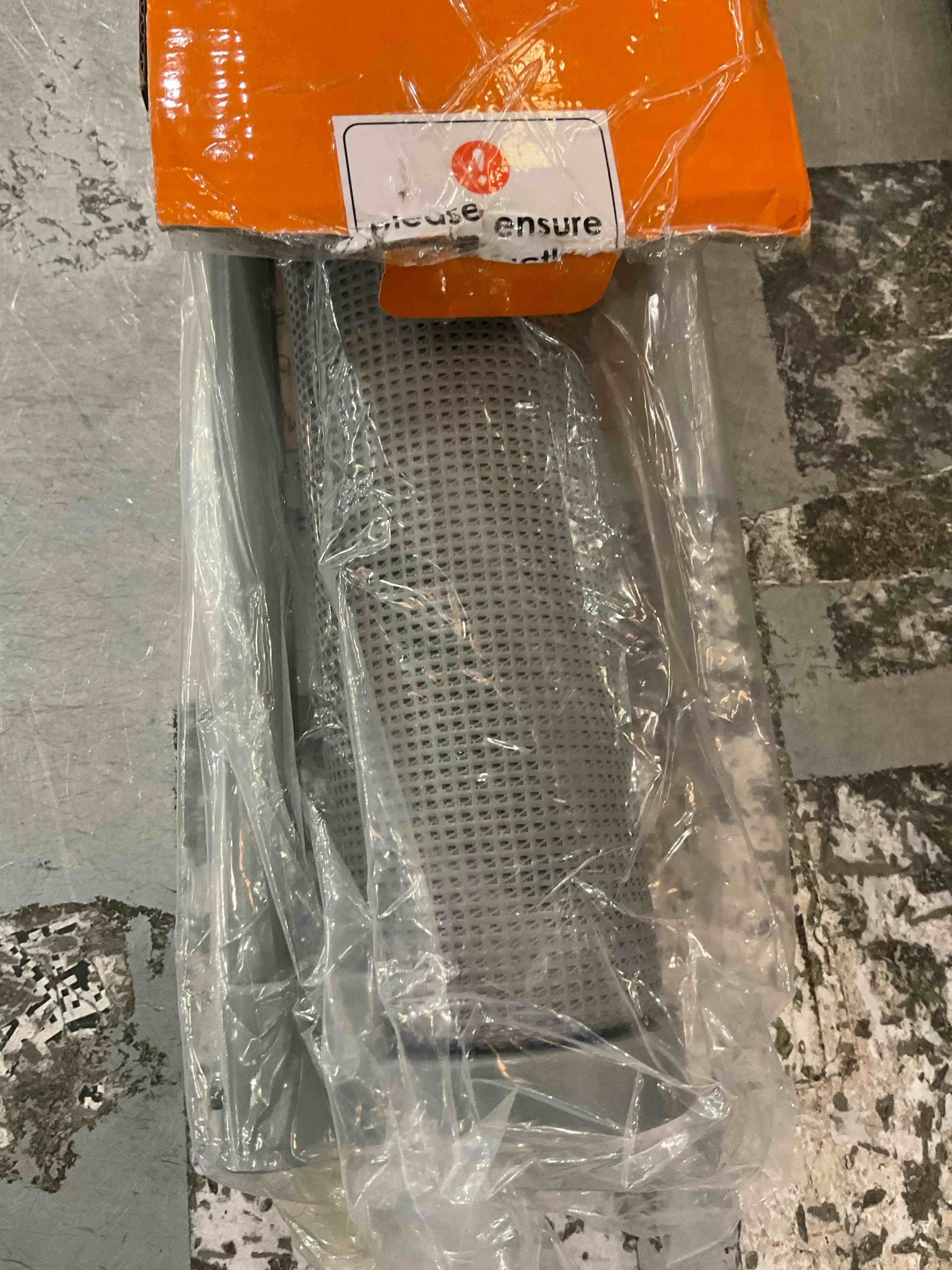https://s3.amazonaws.com/lotting-images-prod/bidfta/TEA2357493_1750778202138.jpeg