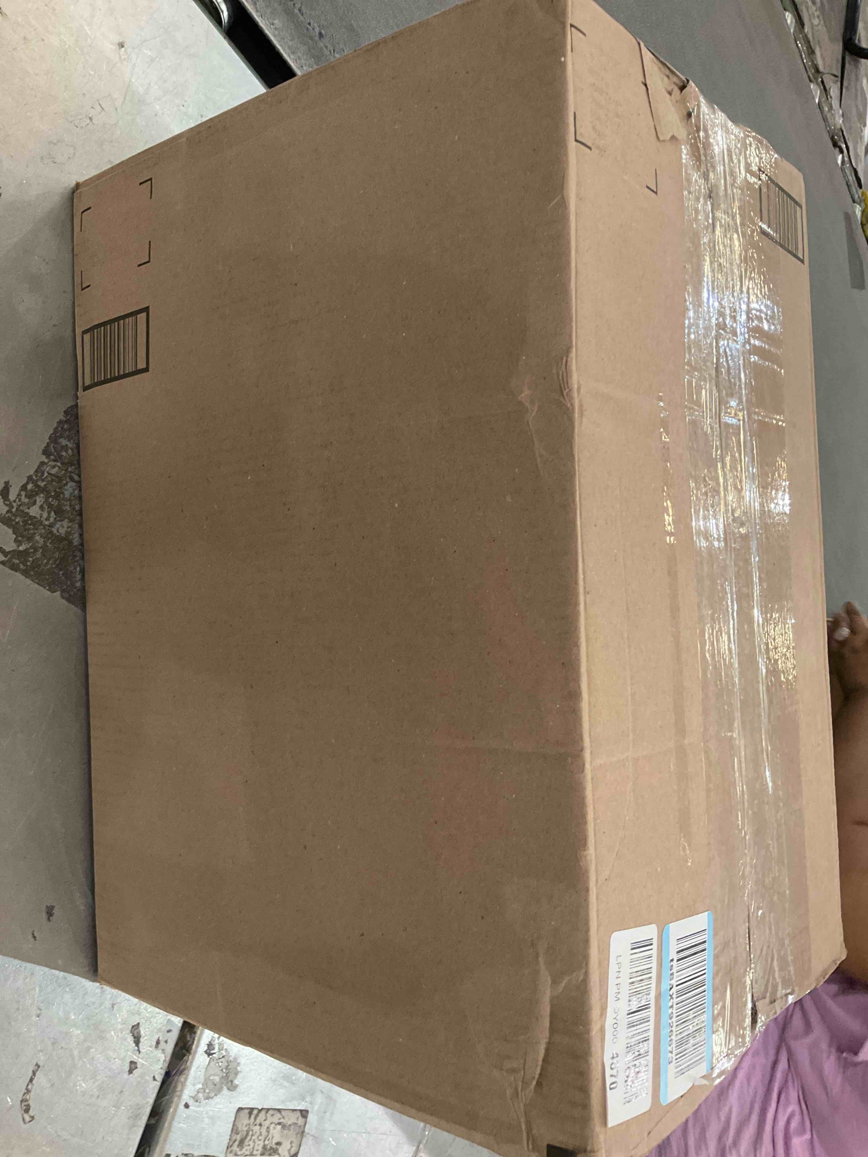 https://s3.amazonaws.com/lotting-images-prod/bidfta/TEA2357691_1750786009928.jpeg